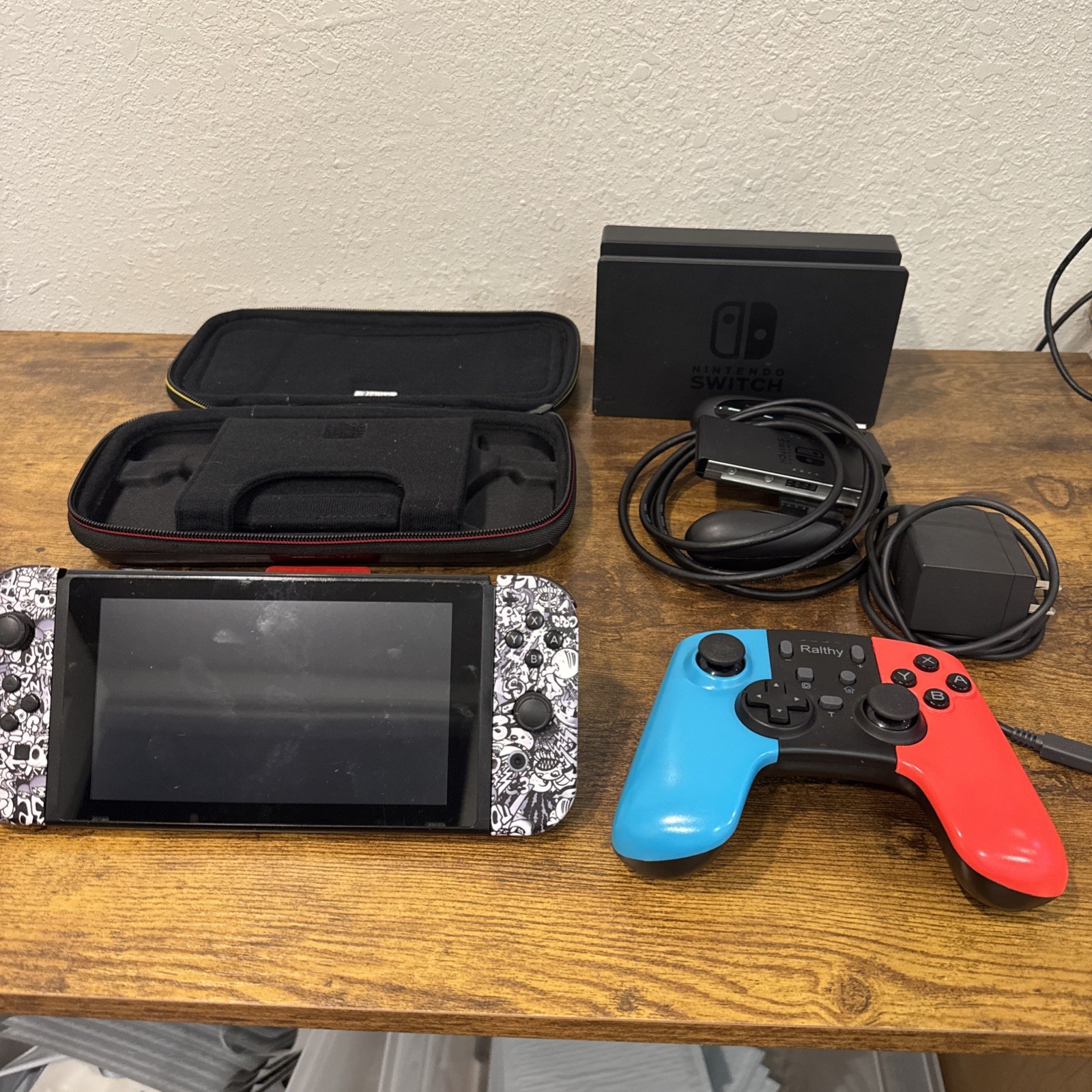 Nintendo Switch – HAC-001 – Fair Condition with accessories And Game Bundle