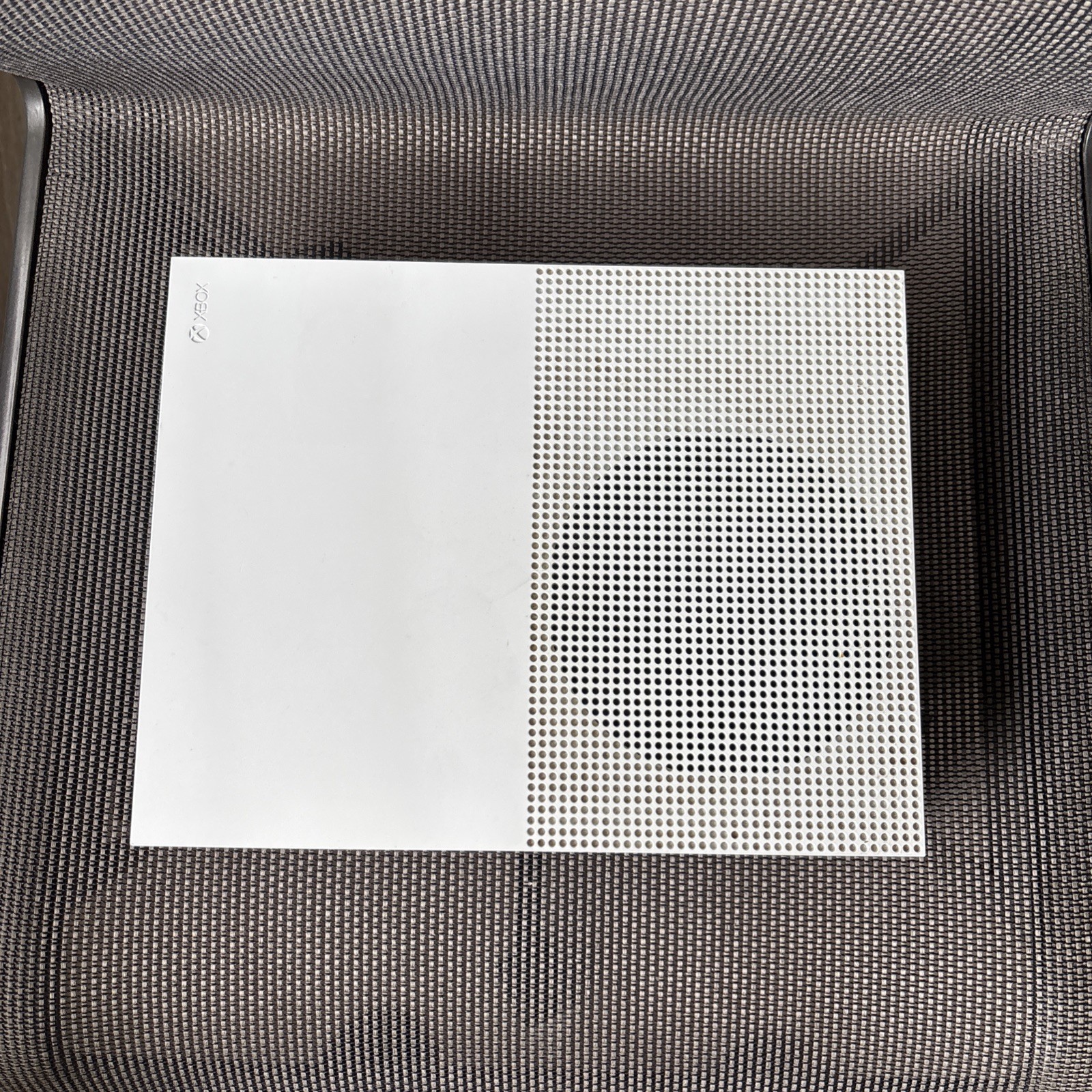 Microsoft Xbox One S 500GB – White- TESTED AND WORKING