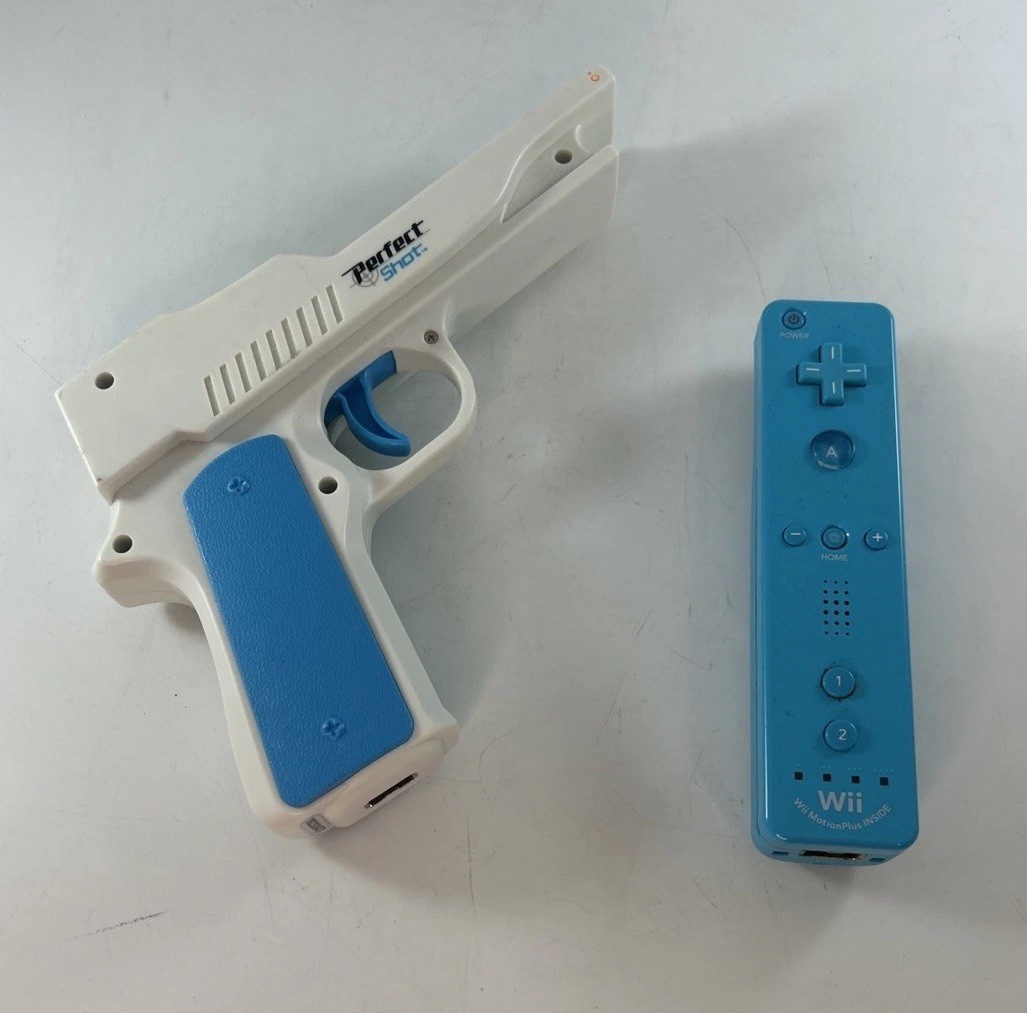 Wii RVL-001 Console Bundle Motion Plus Remote & Cabela’s Game TESTED
