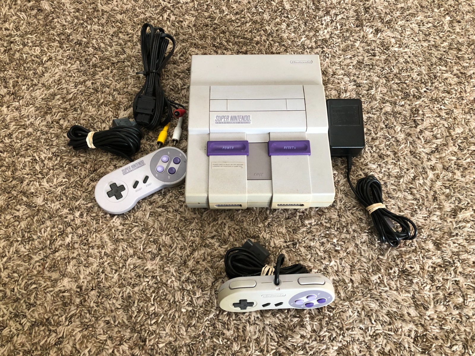 Super Nintendo SNES System Console With 2 Controllers Fully Tested