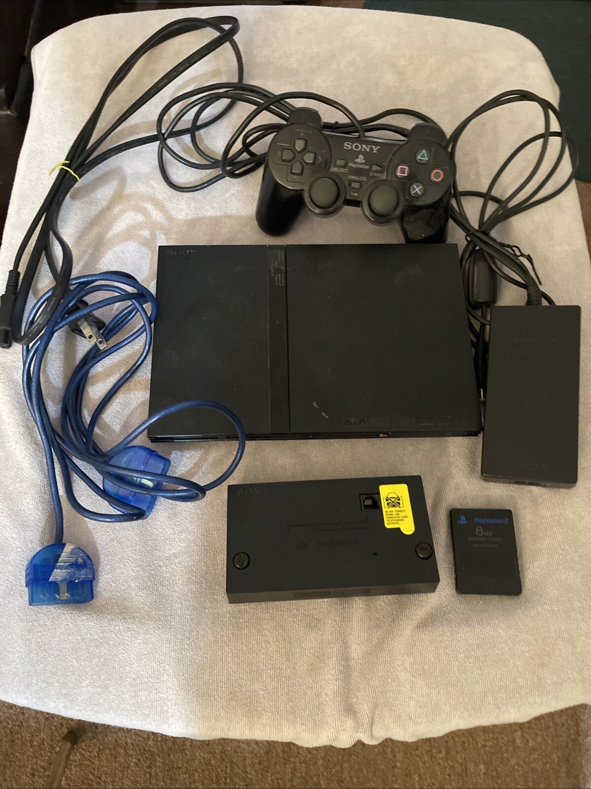 Sony PlayStation 2 Slim Console (SCPH-70012) Cords Controller Memory Card & HDD