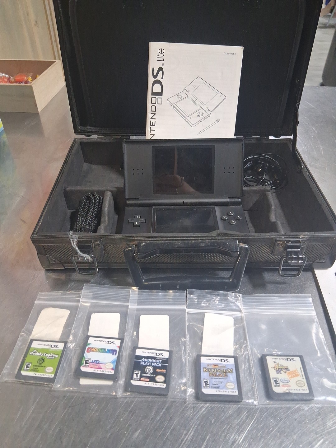 Nintendo DSi Lite Edition Black Handheld Tested + 5 Games Car Charger and Case