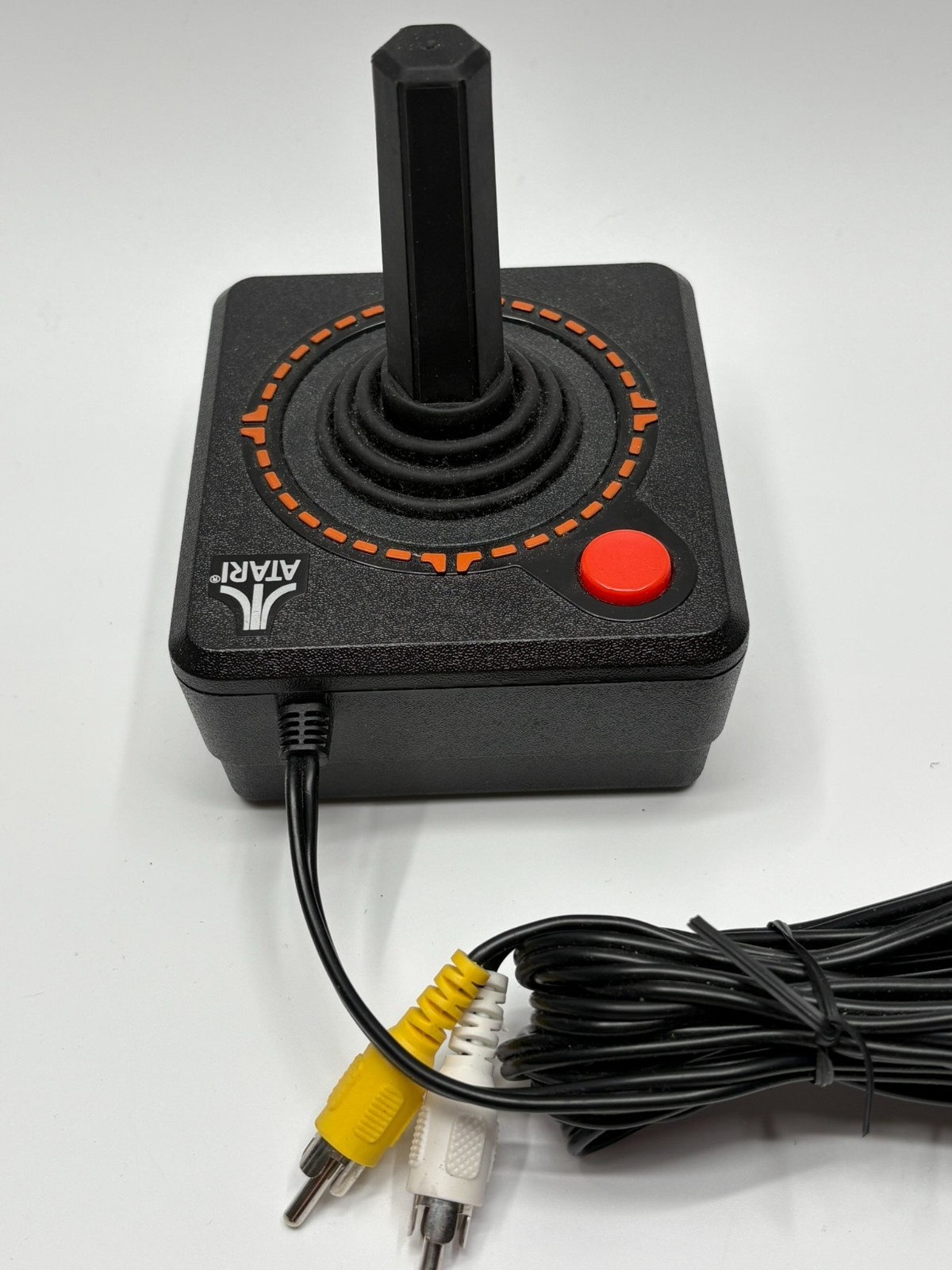Atari TV Games Plug & Play Joystick Console 2008 Jakks Pacific Classic Retro AV