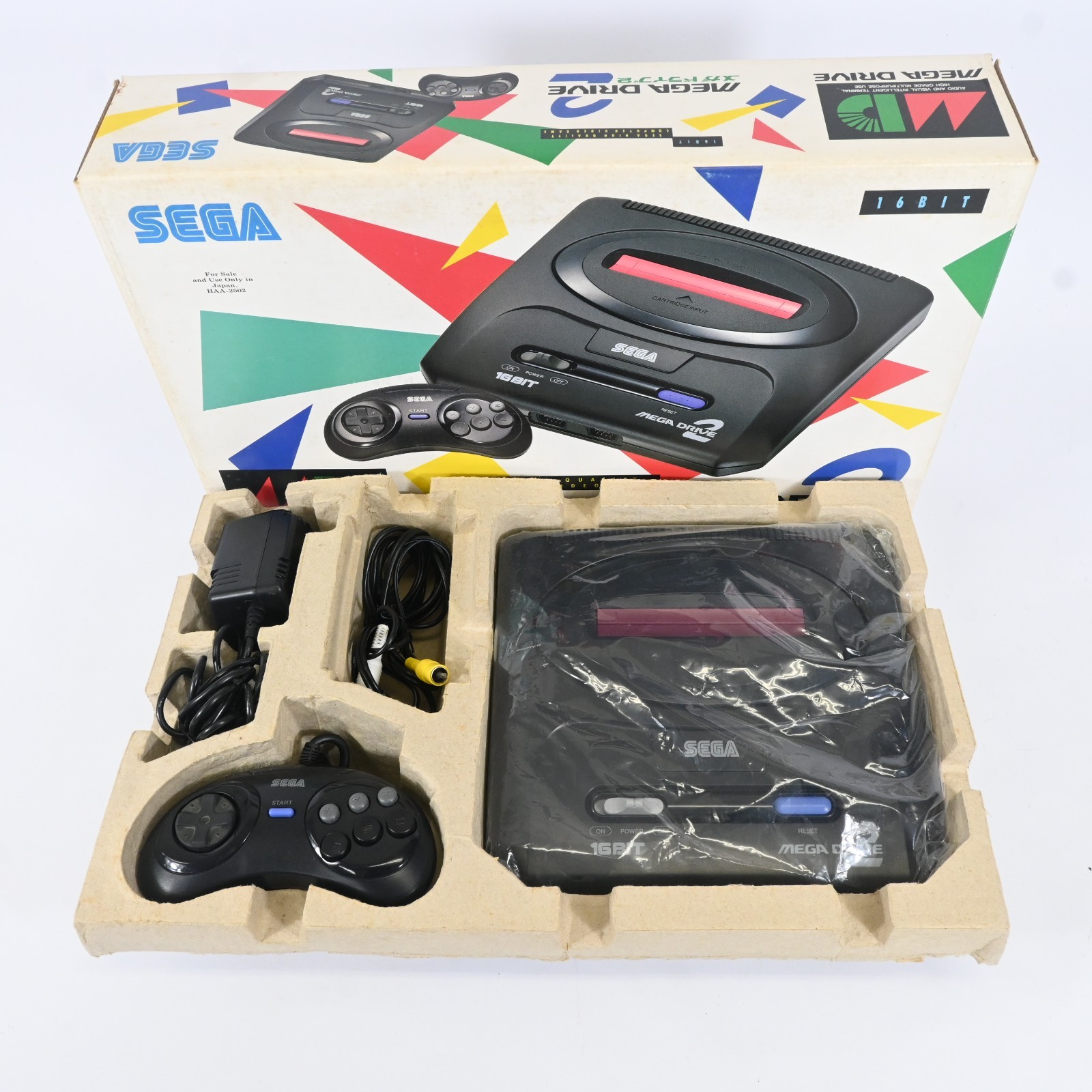 Sega Mega Drive 2 HAA-2502 Console Boxed Tested Japan 16Bit Game System