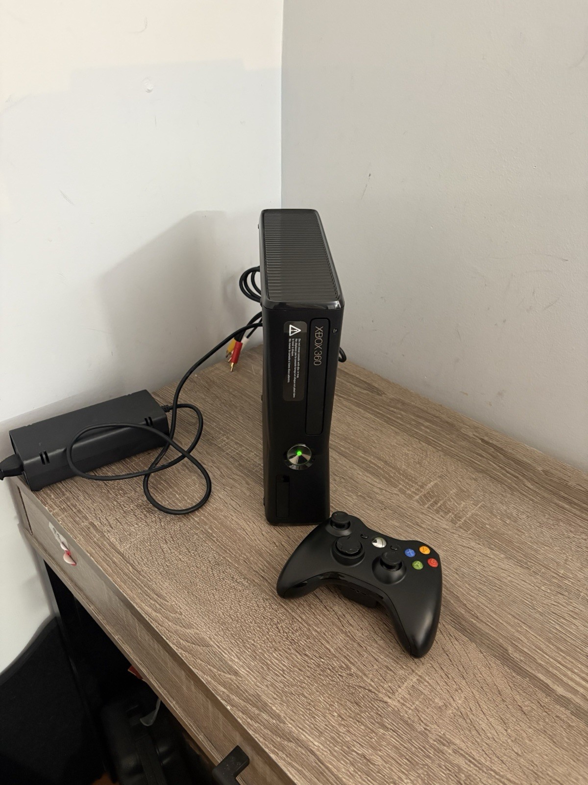 Microsoft XBox 360 S Slim Model 1439 250GB Console System – Tested