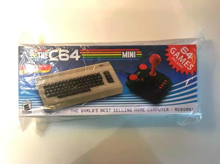 THE C64 Mini Commodore 64 Console + Joystick – US version Brand New Sealed