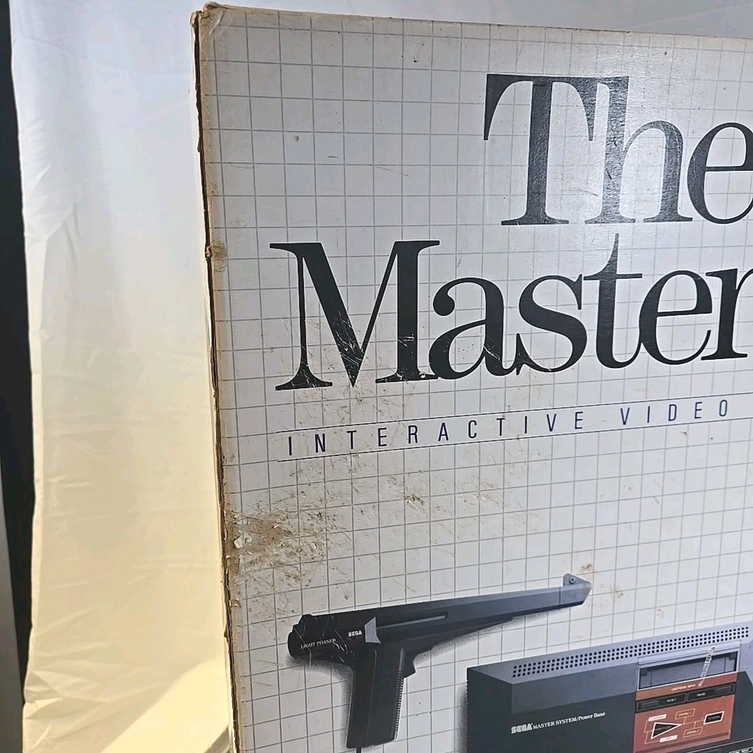 Vintage Sega Master System Console 1986 w/ Light Phaser, Quickshot & Box