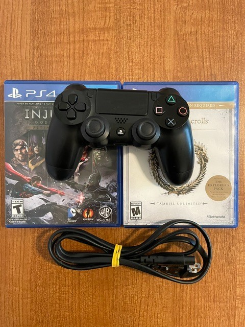 Sony PlayStation 4 Console PS4 Bundle CUH-1215A 500GB OEM Controller / 2 Games