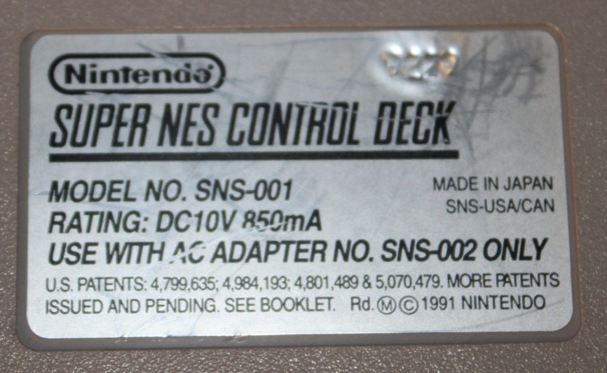 Nintendo SNES Home Console – Gray (with yellowing) – Untested