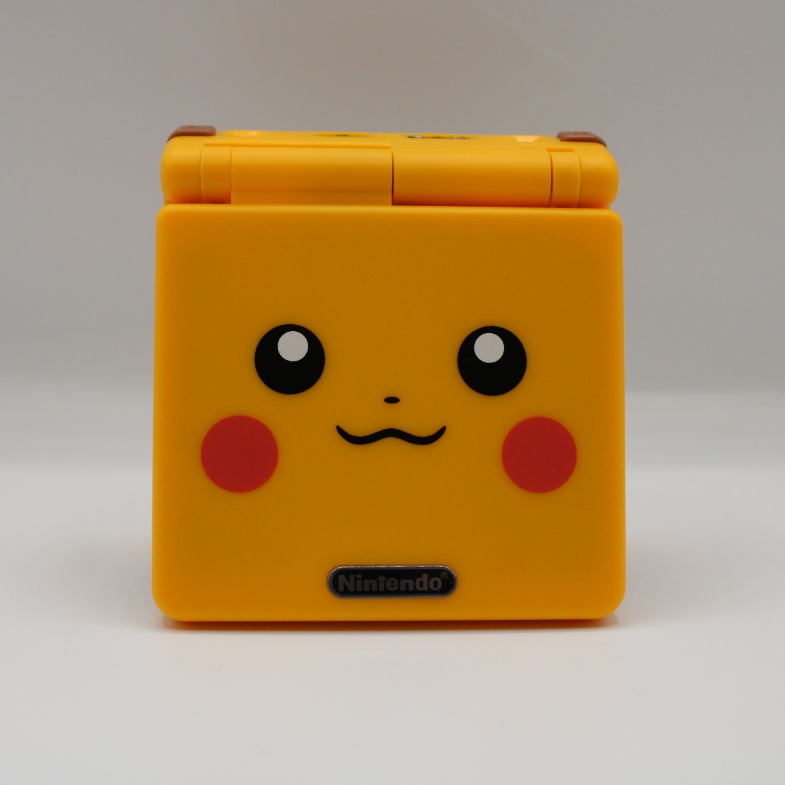 *Refurbished* Nintendo Game Boy Advance SP Pikachu Edition Reshell – AGS-001