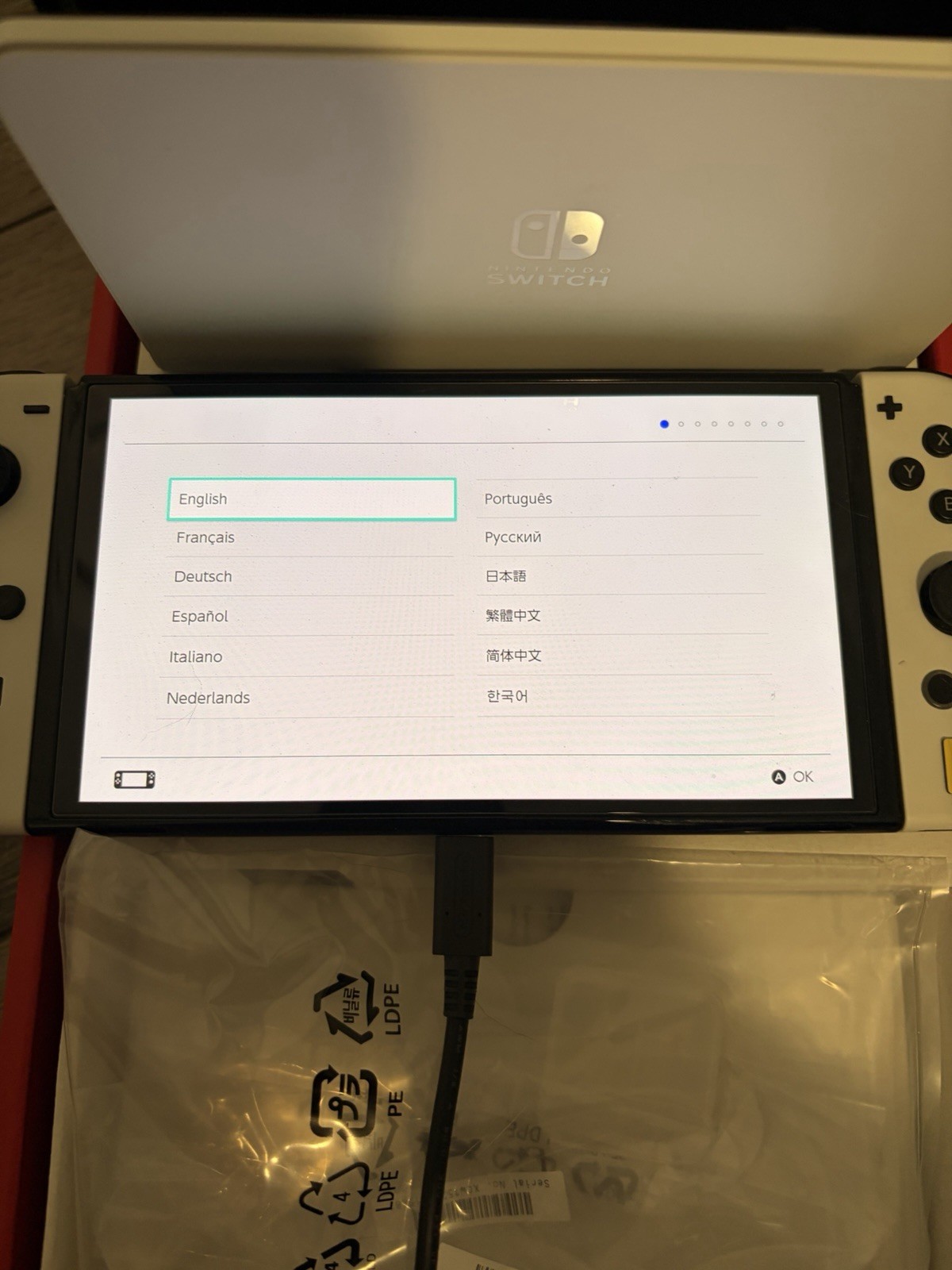Nintendo Switch OLED Model 64GB White Joy-Con with 256gb micro sd card