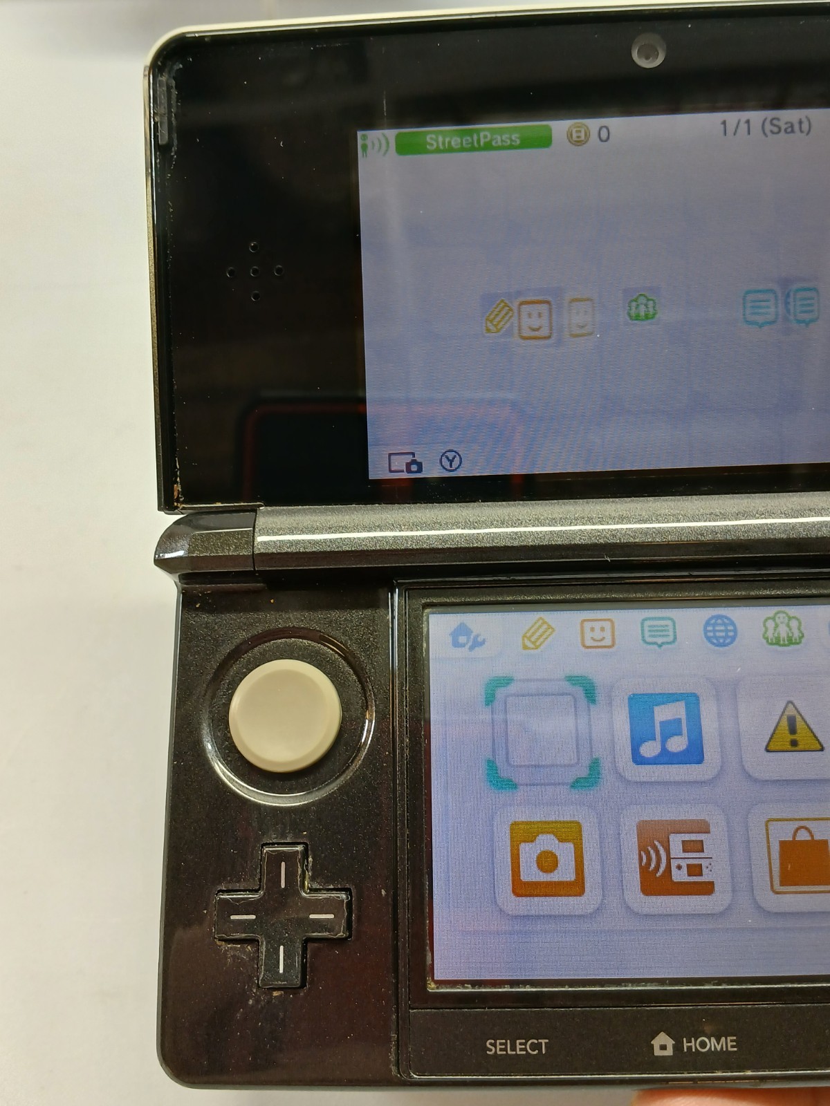 NINTENDO 3DS COSMO BLACK CTR-001: TESTED / WORKING With Case And Charger