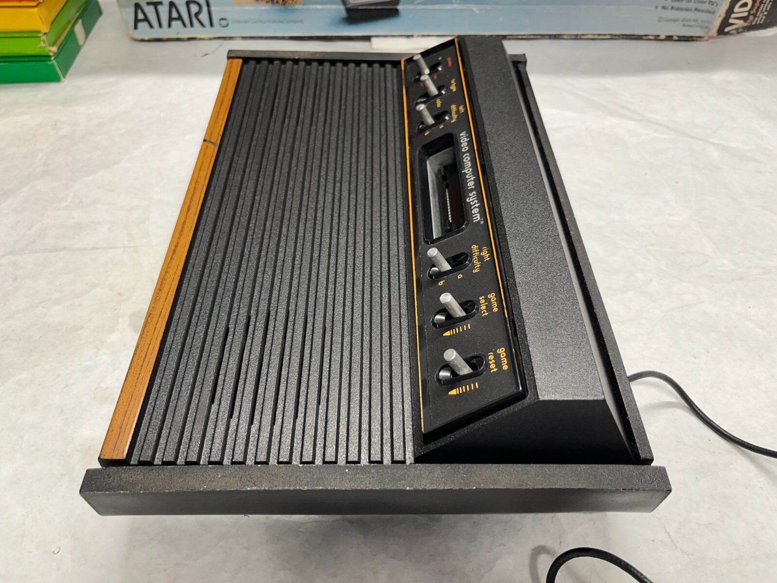 1977 ATARI VCS Launch Console System Heavy Sixer Original Box + CX-10 Gatefold