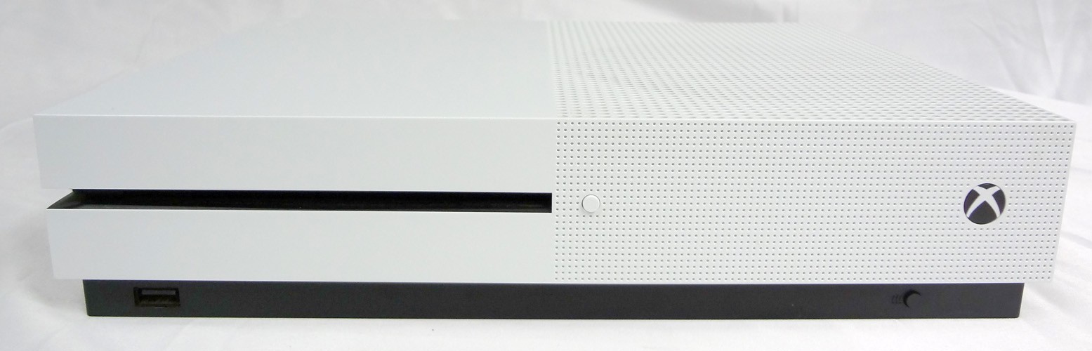 Microsoft Xbox One S Video Game Console w/ Controller HDMI Cable & Power Supply!