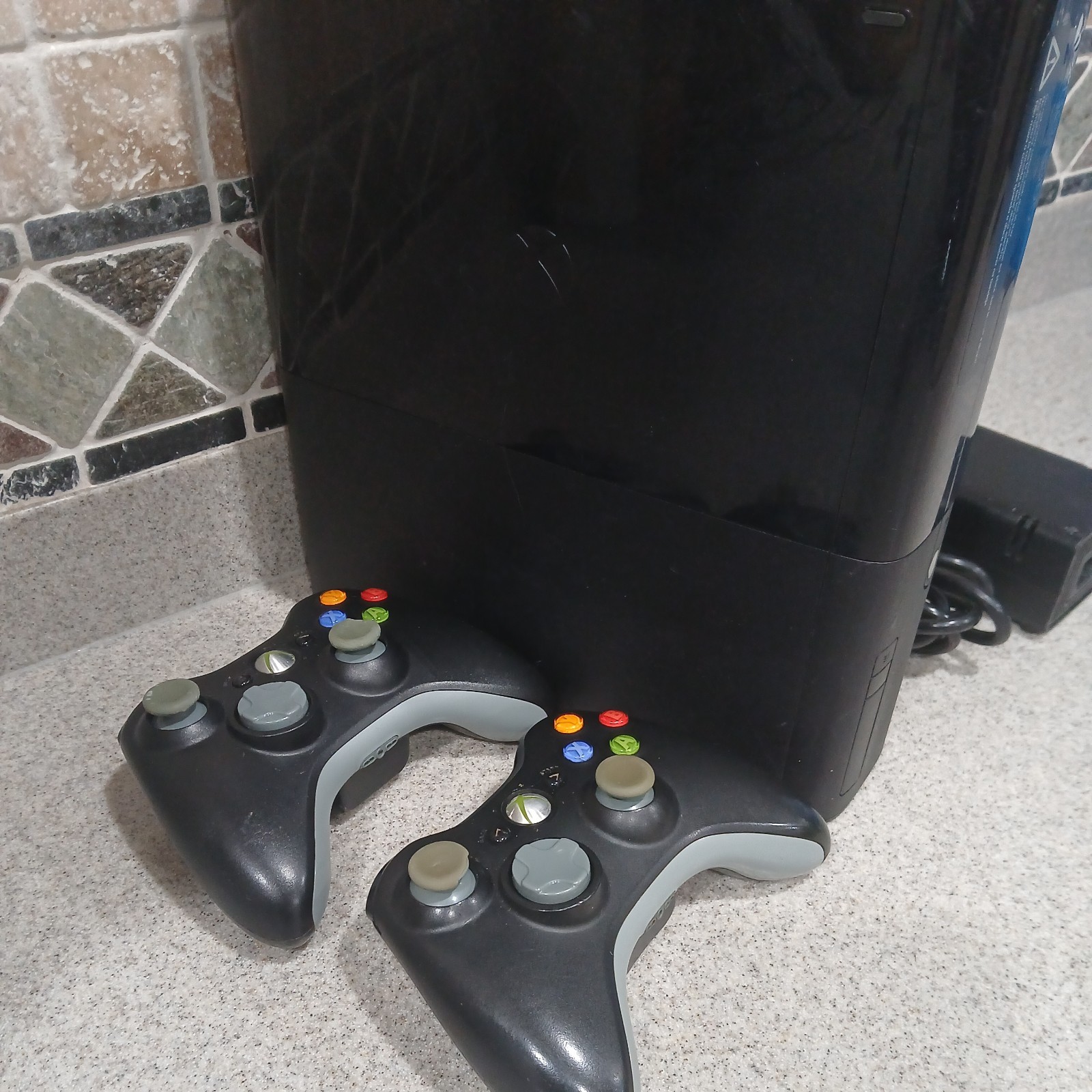 XBOX 360 E Console Model 1538 +2 Controllers + Power Supply Tested,NO HARD DRIVE