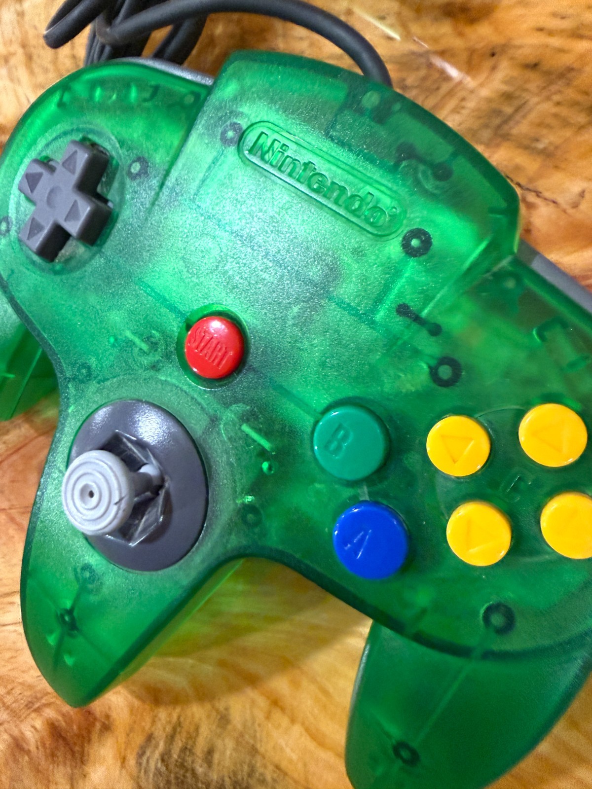 Nintendo N64 Jungle Green Console Bundle w/Controller & Cords (Tested & Working)