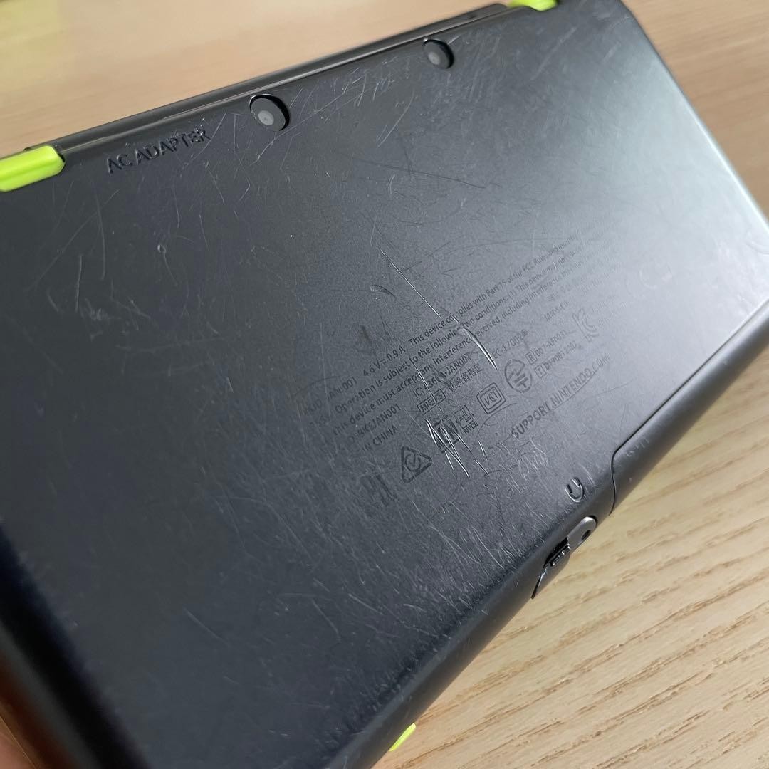 Nintendo 2DS LL – Black/Lime