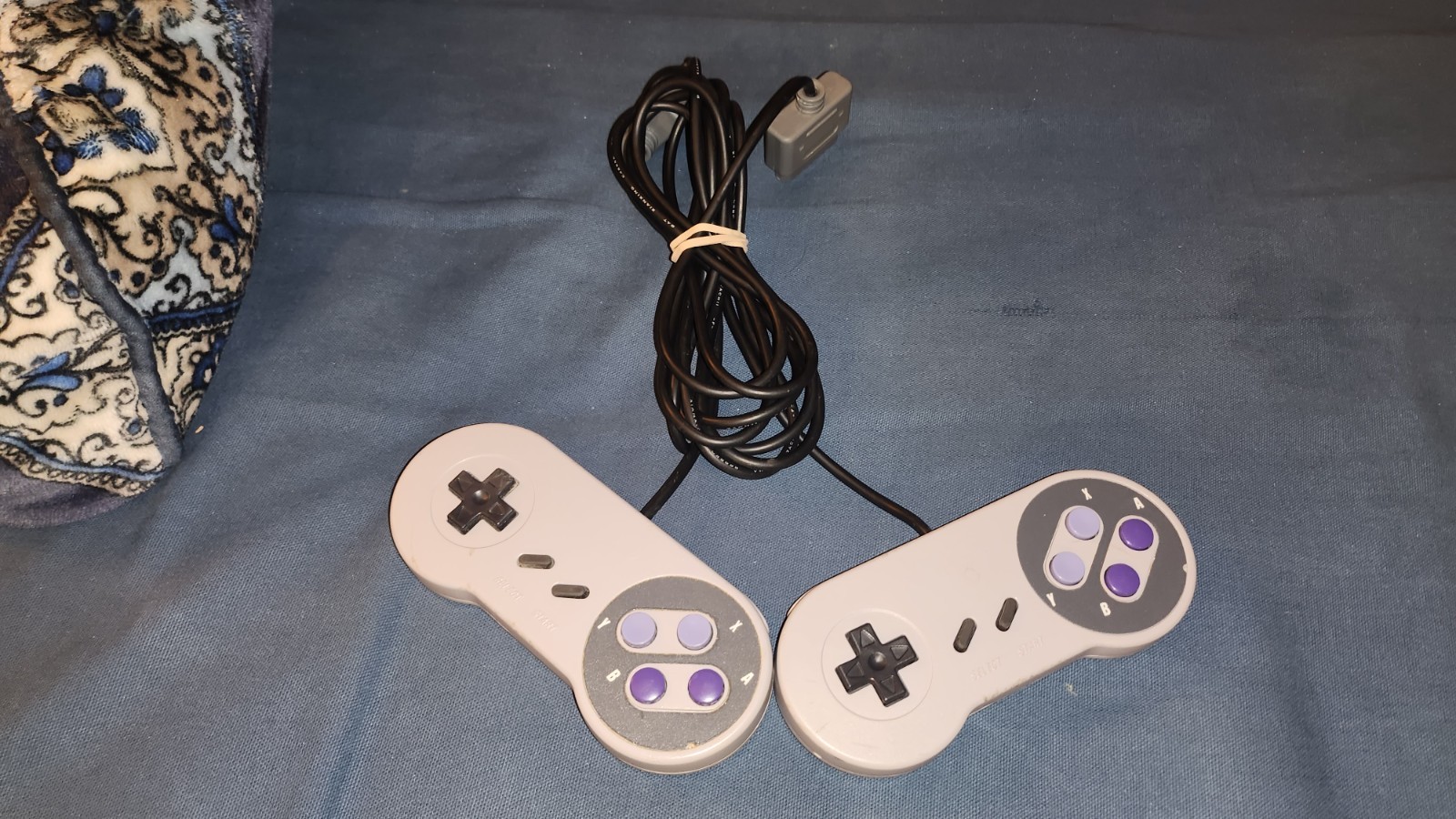 Hyperkin SupaBoy S Portable Pocket Console For SNES/ Super Famicom Gray 61 Games