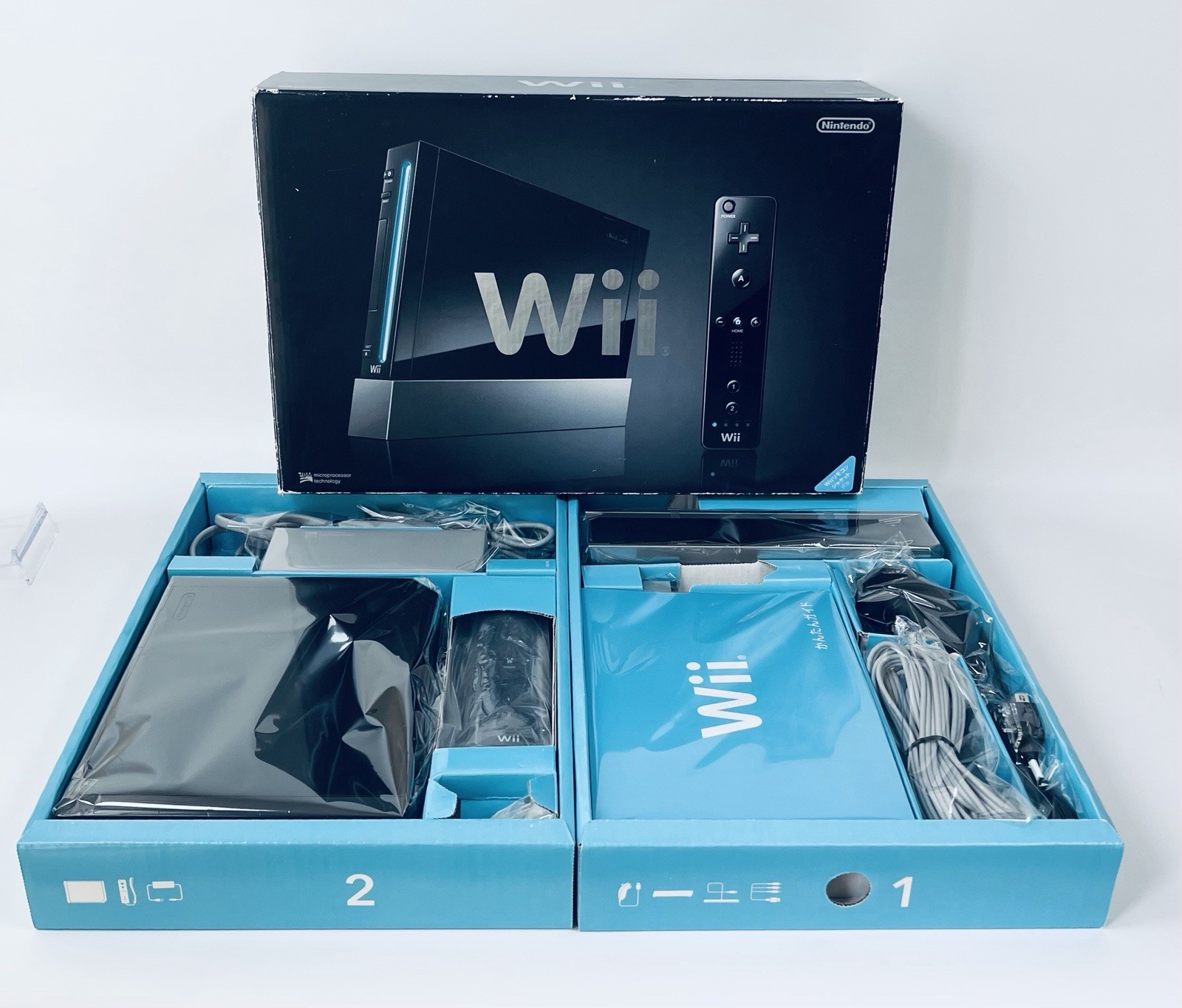 Nintendo Wii Japan Edition – Boxed, All Original Accessories, Great Condition
