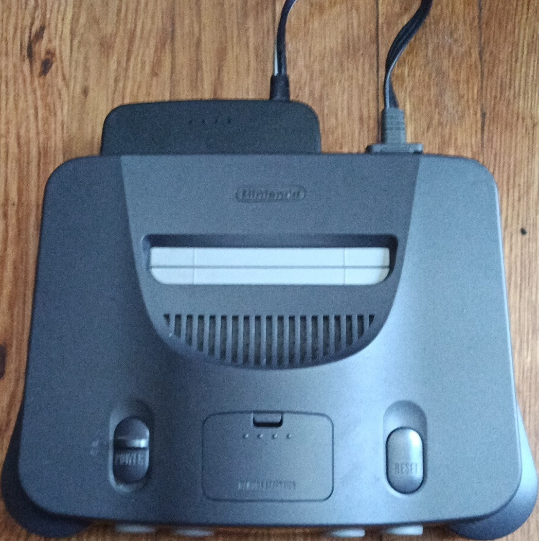 Nintendo Nintendo 64 NUS-001(USA) Gray Console NTSC-U/C w/ AV & Power Cords
