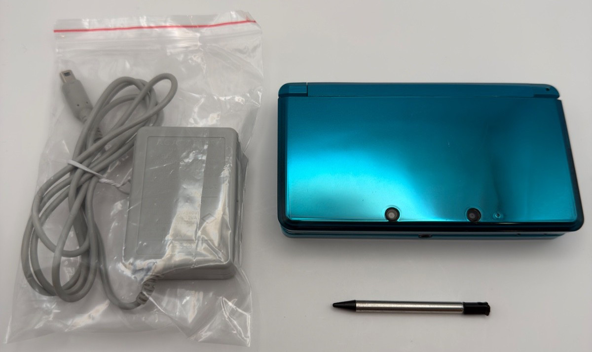 Nintendo 3ds Aqua Blue: Handheld Console Tested And Works Good Great Shape OBO