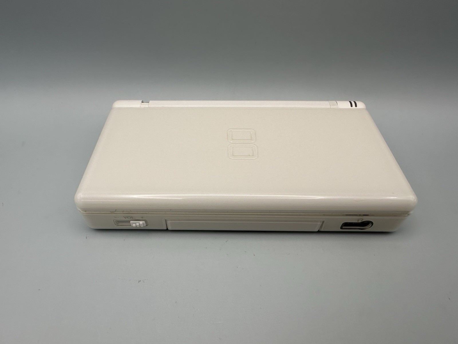 Nintendo DS Lite Crystal White / Polar White Console & Charger Region Free