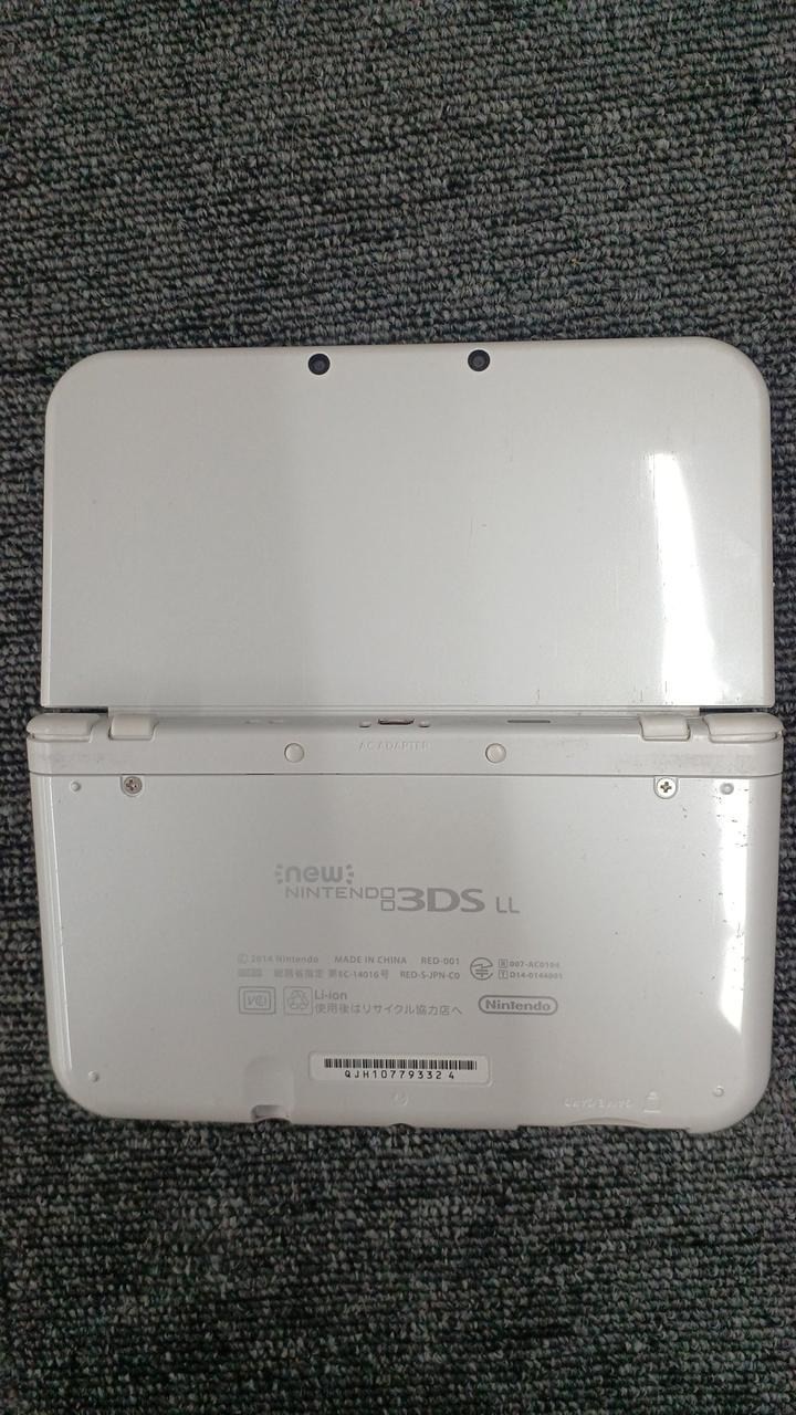 New Nintendo 3DS XL (LL) RED-001 Portable Gaming System 2014 A3462