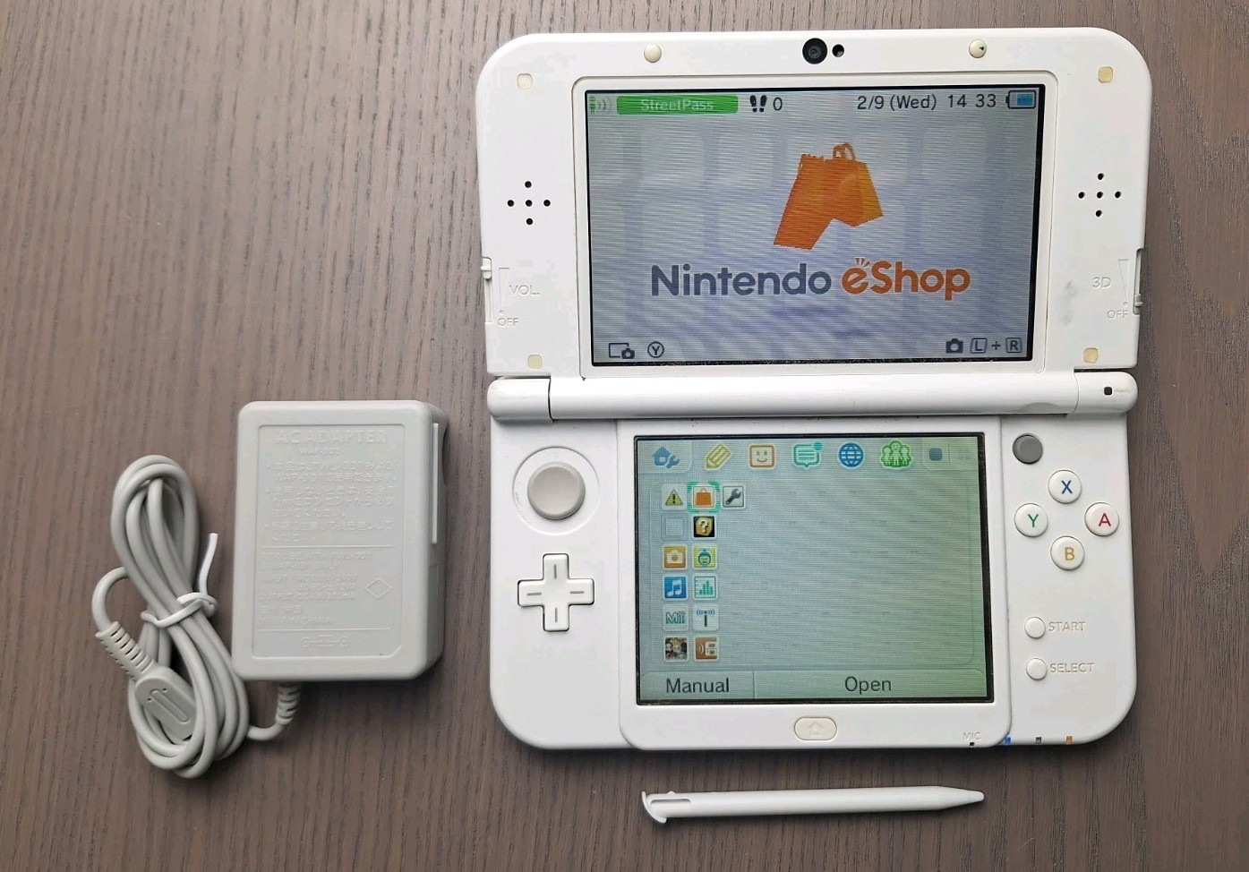 New Nintendo 3DS XL Pearl White | Charger 32GB SD Card | REGION FREE BOTTOM IPS