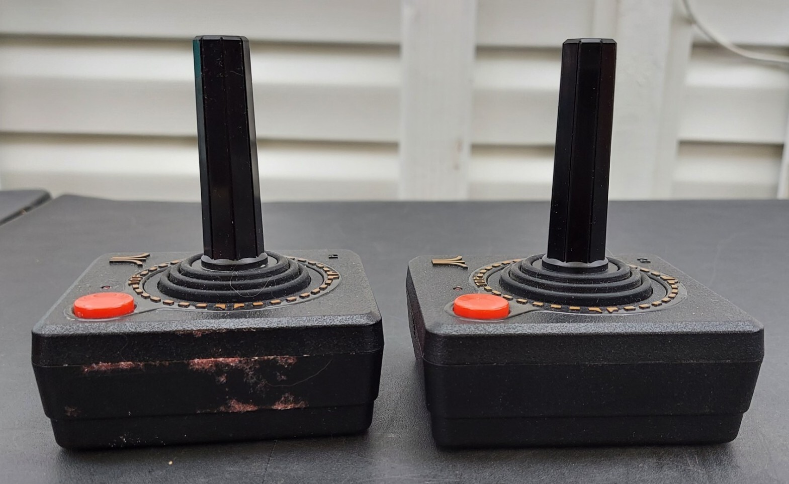 Atari Flashback 4 Classic Game Console AR2670 Plug And Play Video Game & Acces.
