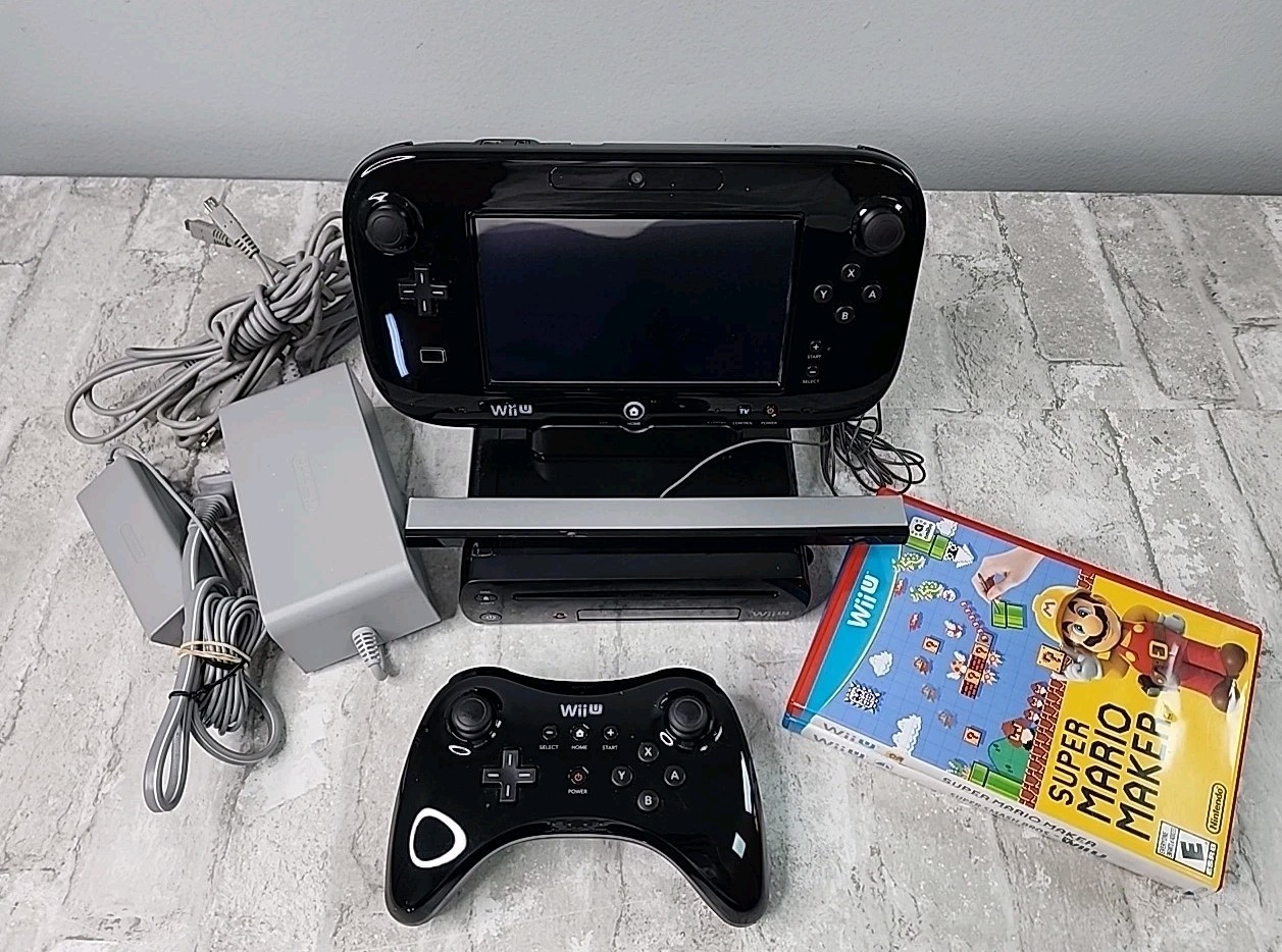 Nintendo Wii U 32GB Console w/ Gamepad Controller Mario Kart Smash Bros Tested