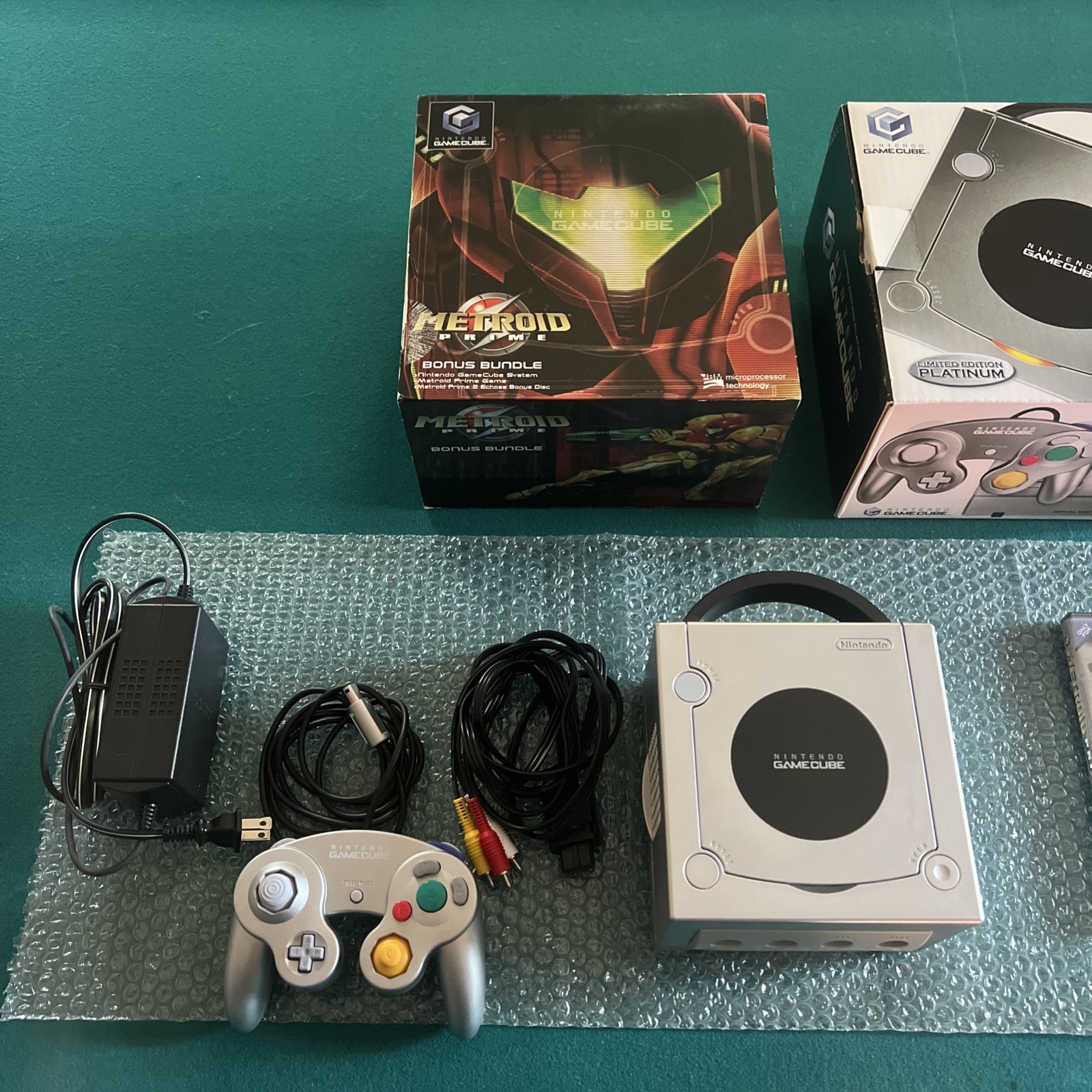 Platinum Metroid Prime Bundle Nintendo GameCube comes with sealed Metroid read