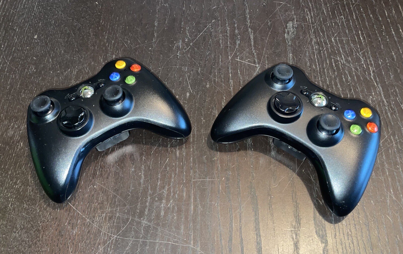 Microsoft Xbox 360 S Kinect Bundle 2 Controllers & 5 Great Games