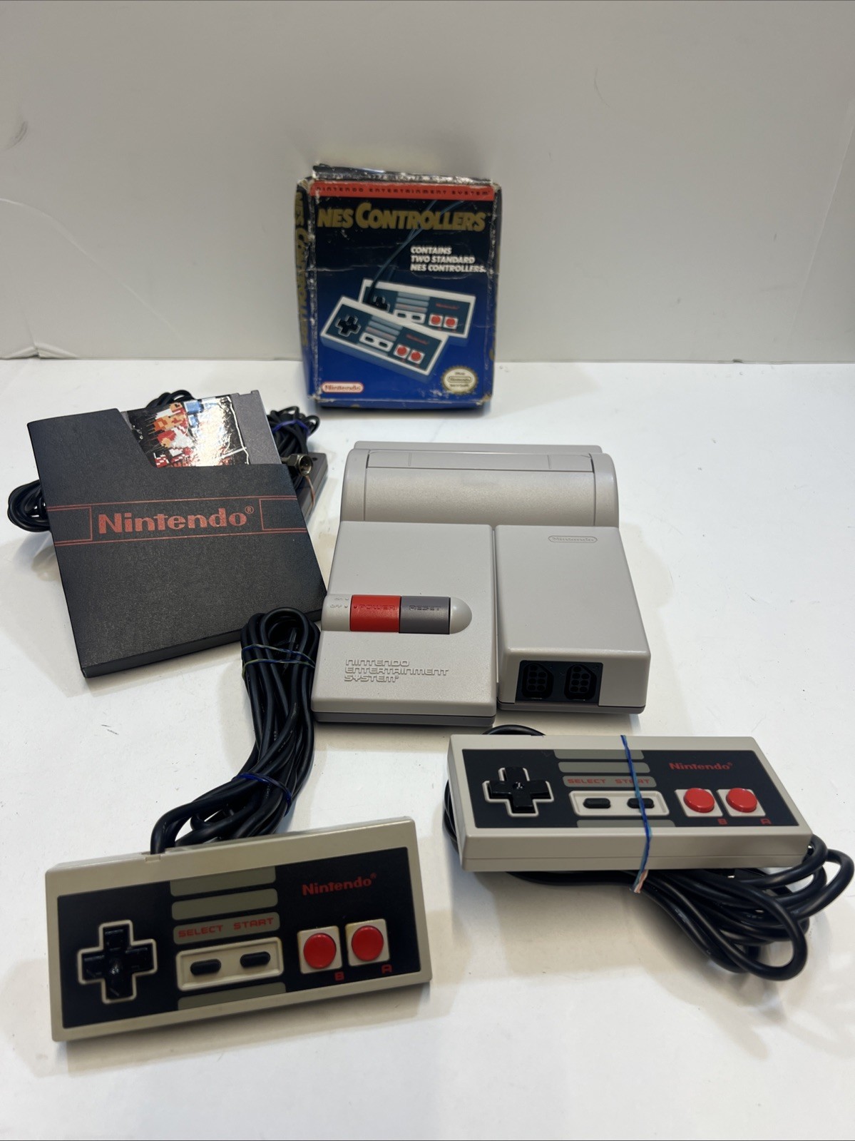 Nintendo NES Top Loader Console NES-101 System Bundle **Authentic TESTED**