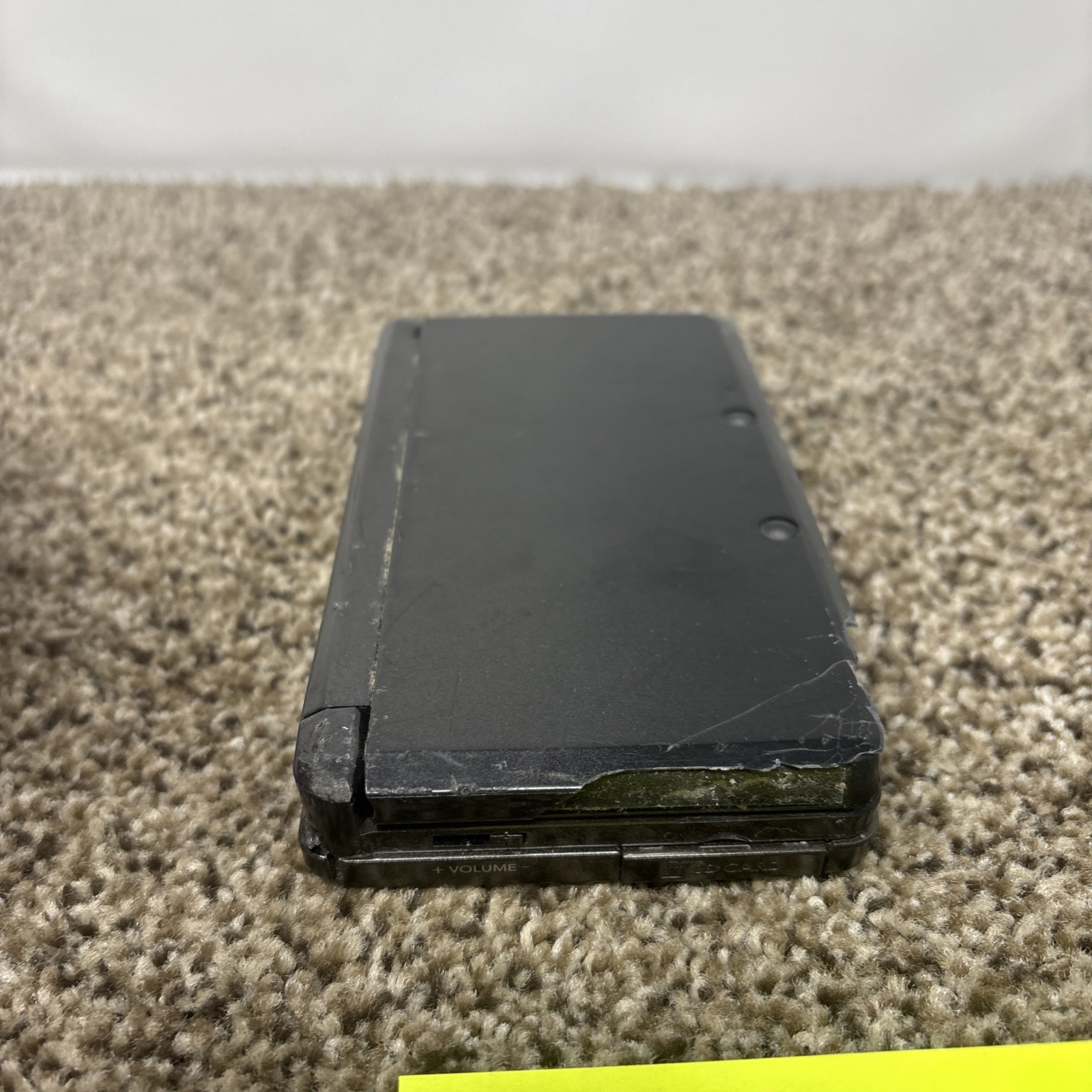 Nintendo 3DS Cosmo Black System – For Parts Or Repair