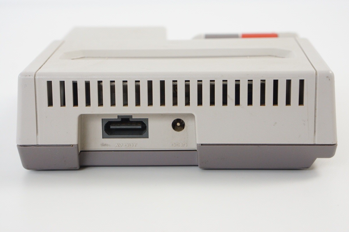 NEW FAMICOM AV Console Only HVC101 Tested System Nintendo FC HN10132535