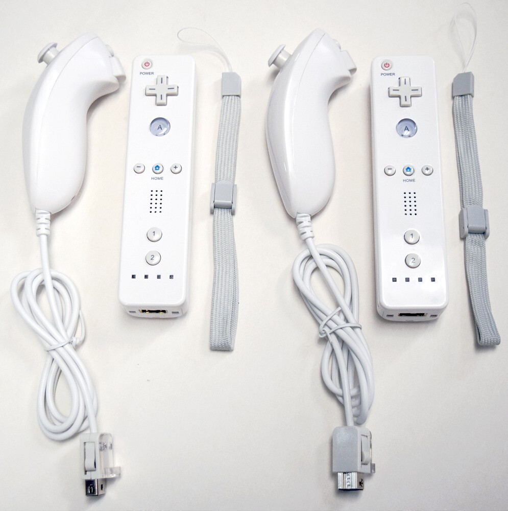Nintendo Wii Video Game System 2-REMOTE Bundle RVL-001 GameCube Console WHITE