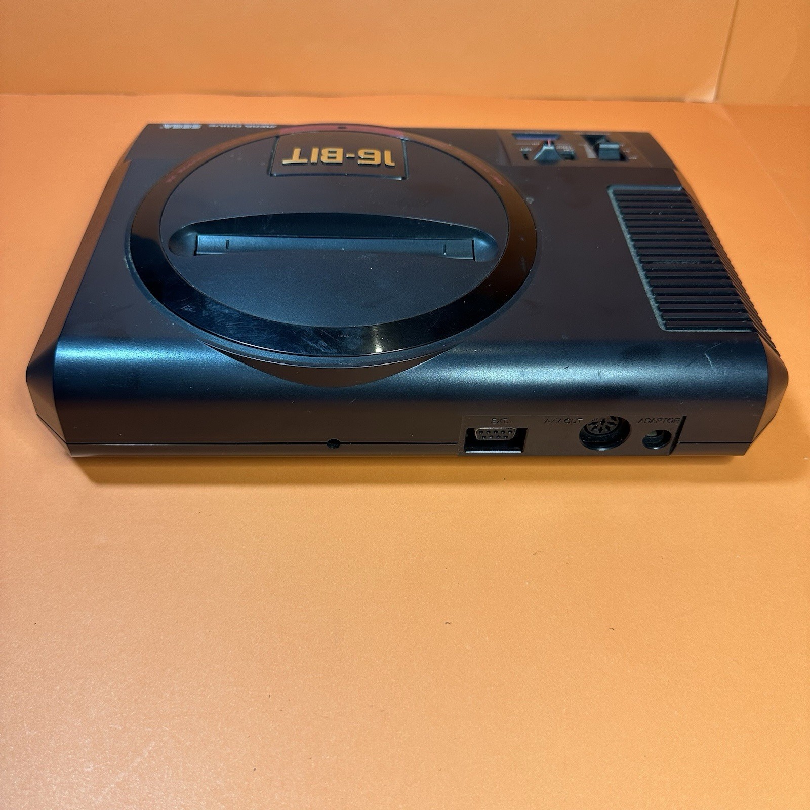 Sega Megadrive Model 1 Bundle, Controller, 3 Games, AV Cable, PSU – Working