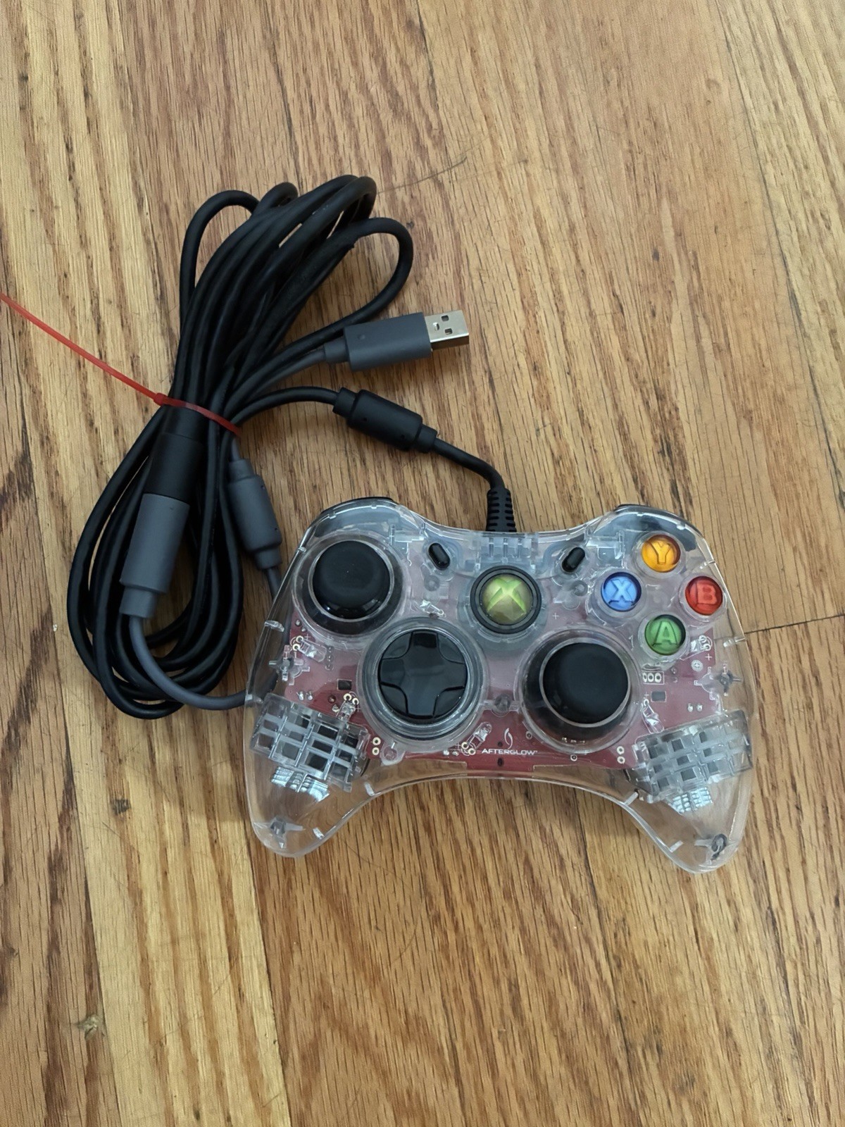 Microsoft Xbox 360 Elite 250GB + 2 Controllers + OEM Cables + 2 Game Bundle