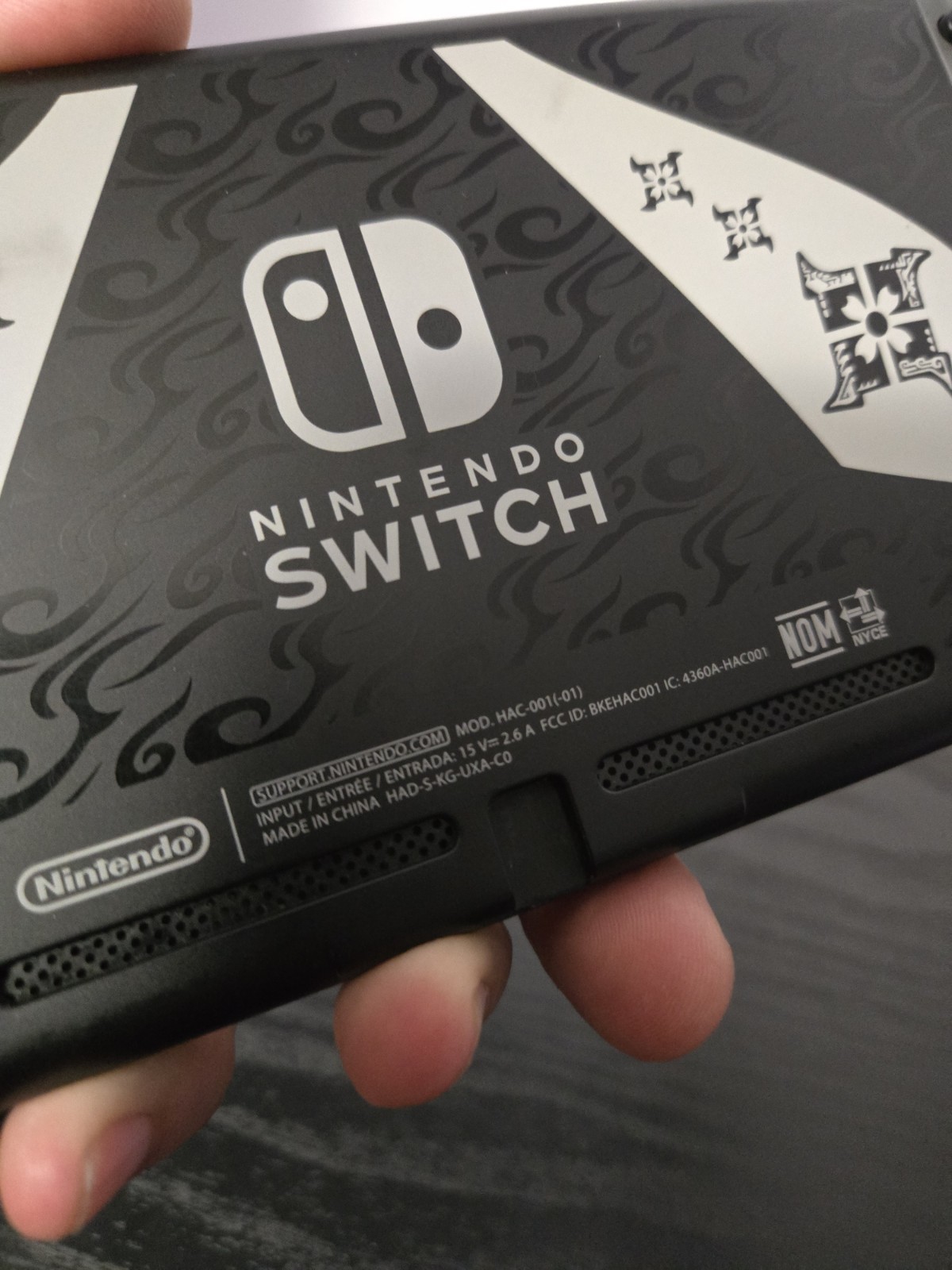 Nintendo Switch Monster Hunter Rise Edition Console