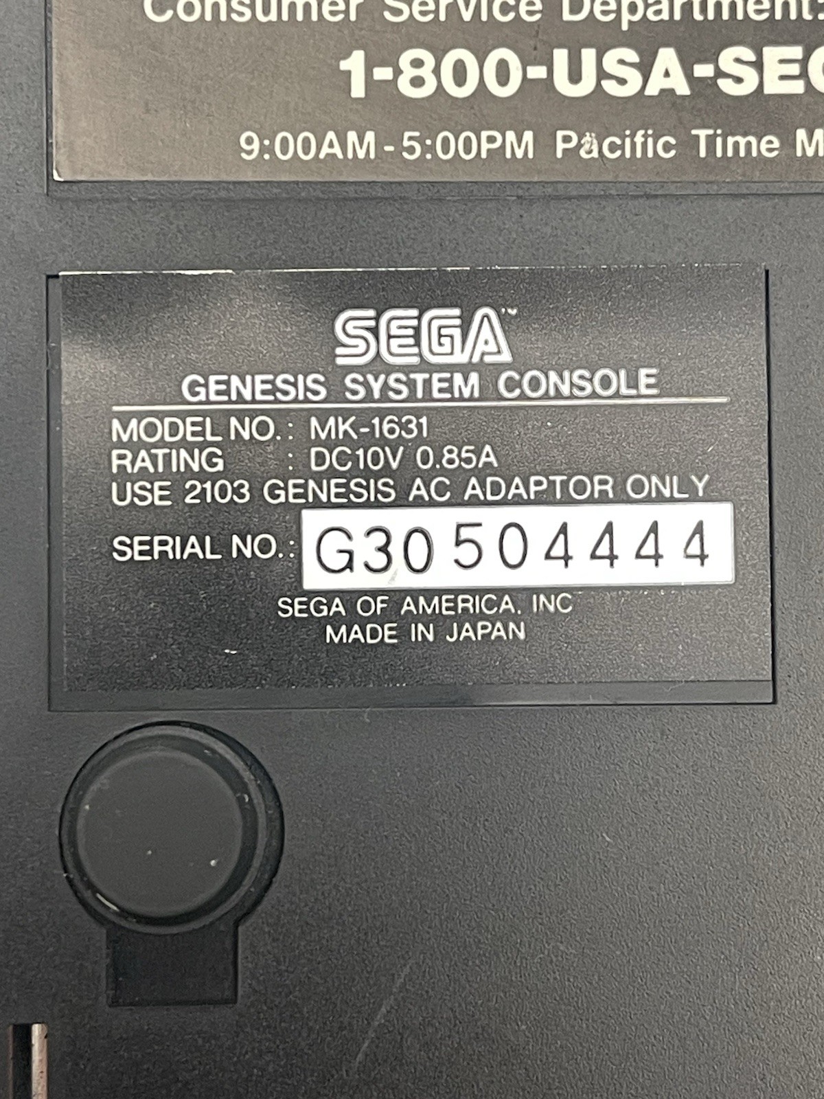 Sega Genesis Model 2 MK-1631 Console System 2 Controller 3 Game & Cables Bundle