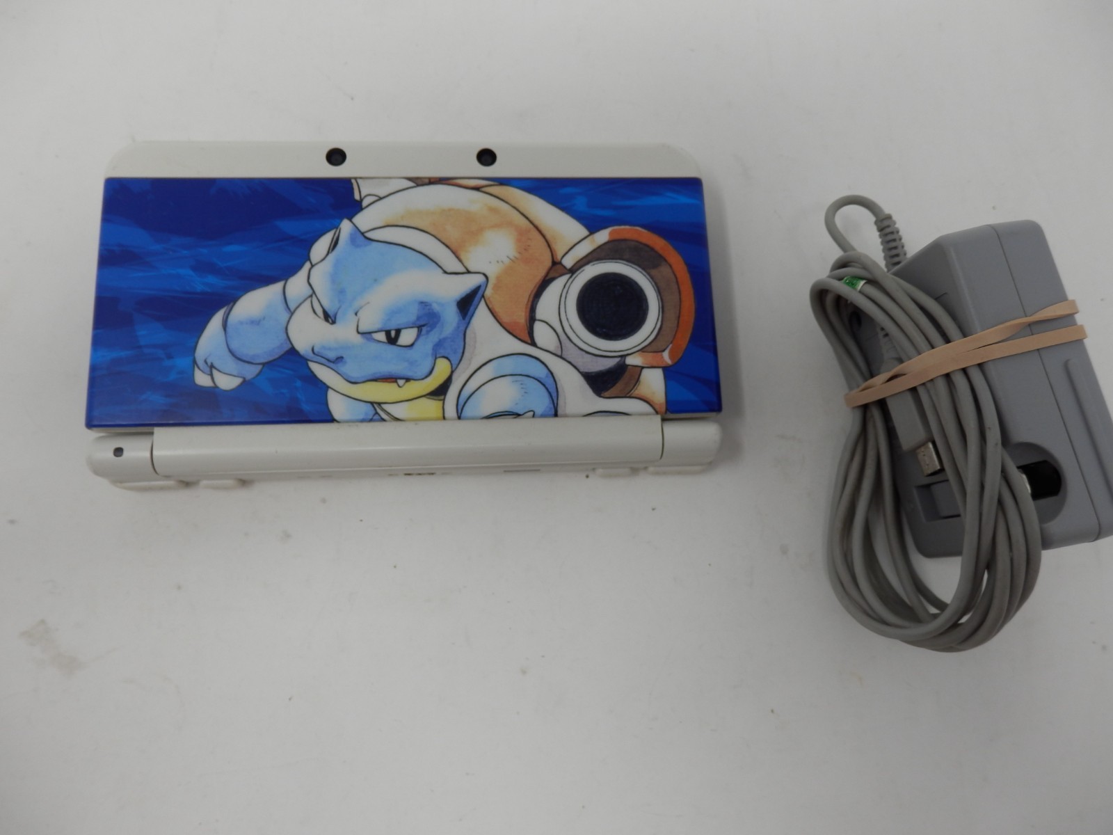 NEW Nintendo 3DS Pokemon Blastoise Plates With Stylus & Charger Works KTR-001