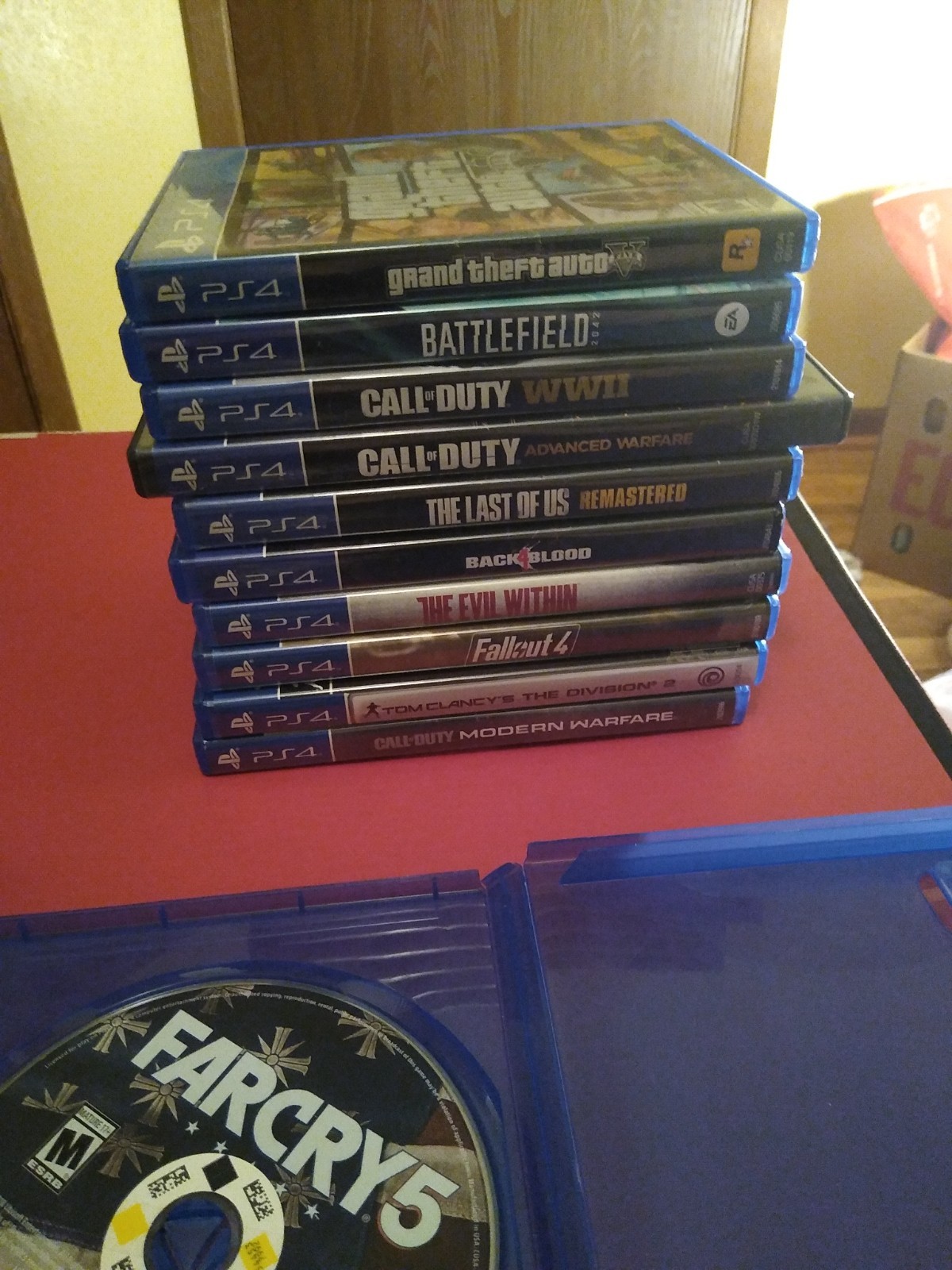 🎮 Sony PS4 Slim 2TB Bundle • 12 Disc + 8Digitl Games • 2 Controllers • Fan • SF