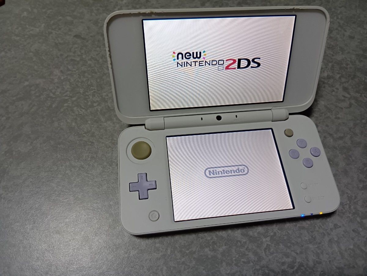 New Nintendo 2DS LL XL White Lavender Console Tested No stylus from Japan #30