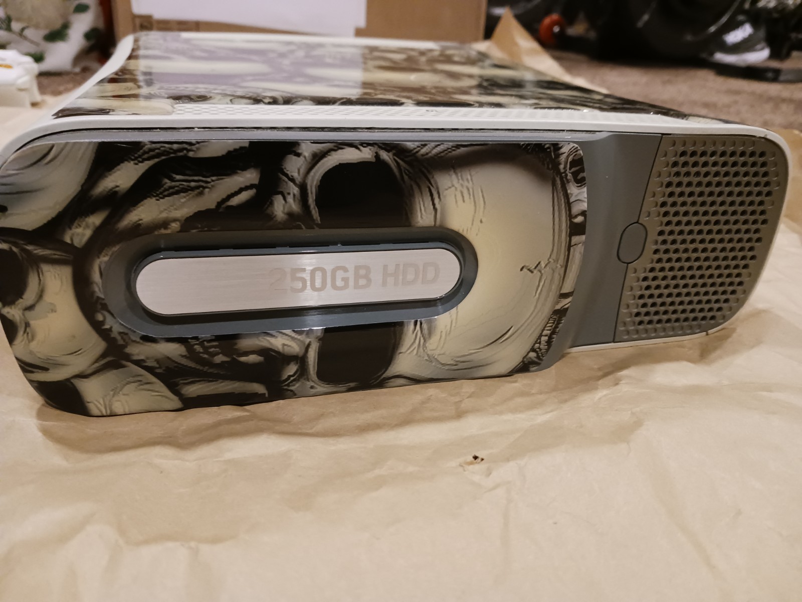 XBOX 360 Console w/ 250GB HDD & Official MS AV CABLES FOR PARTS/REPAIR AS IS