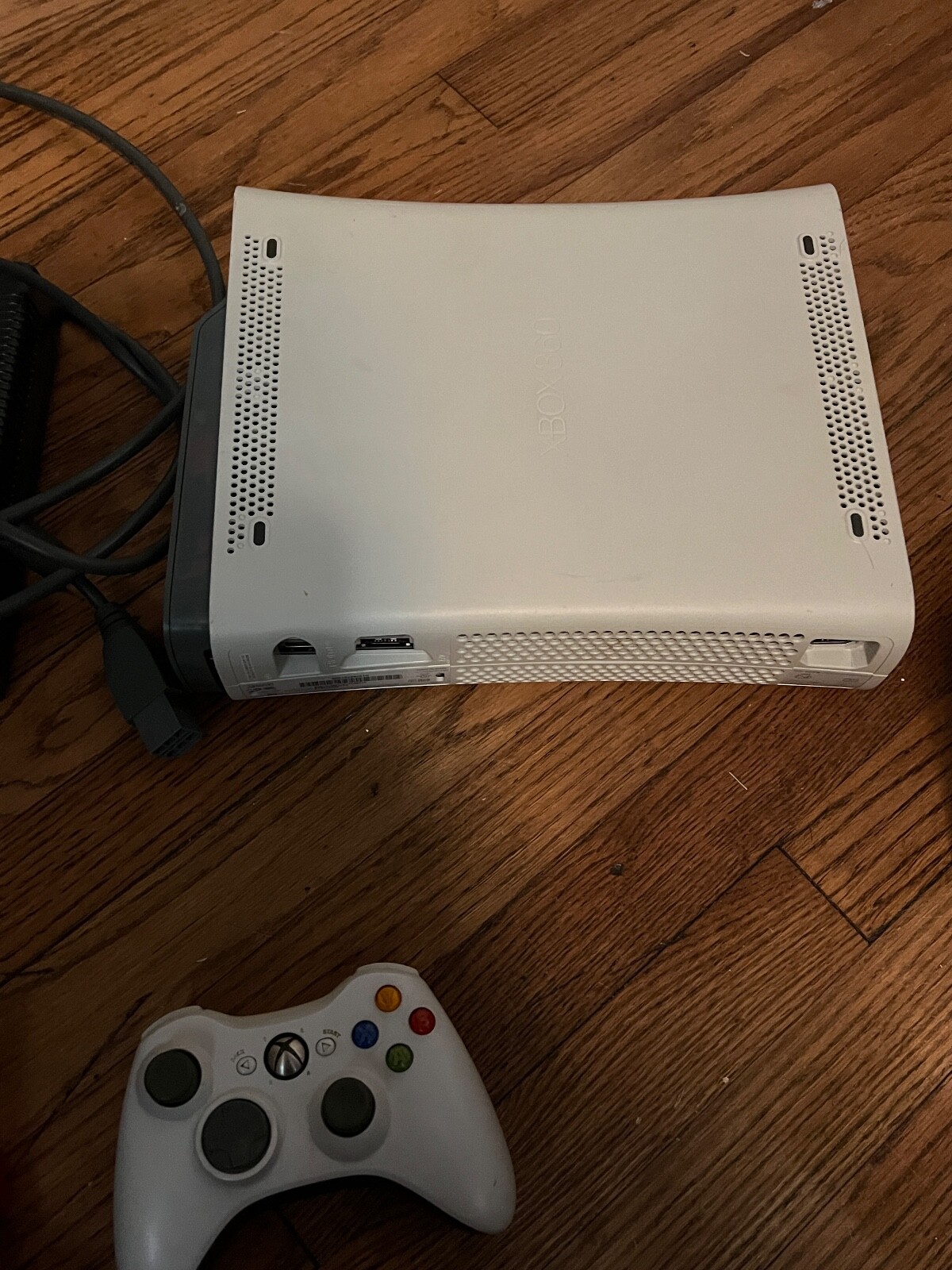 Microsoft Xbox 360 Pro Launch Edition 60GB White Console (B4J-00179) READ