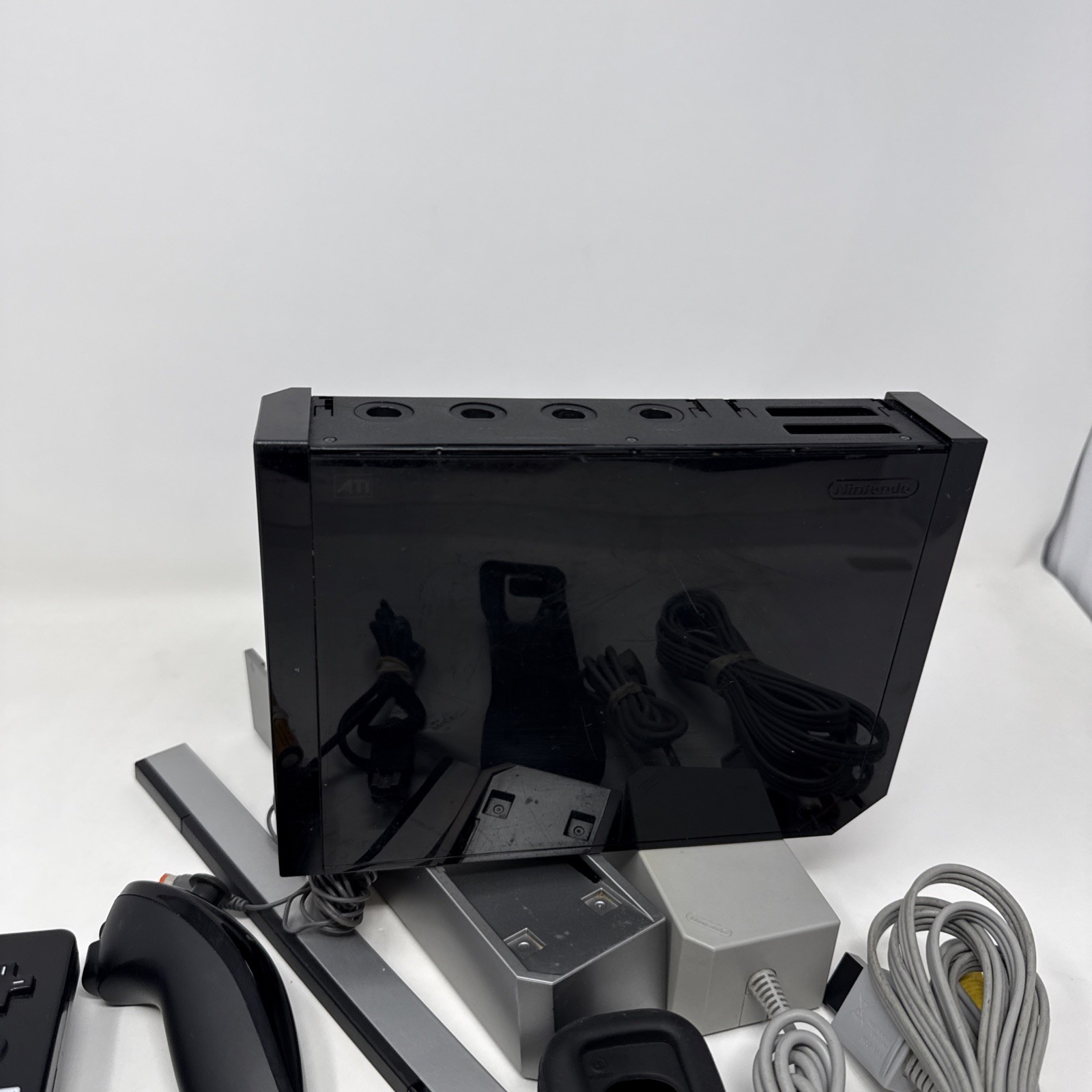 Nintendo Wii Black Console Bundle (RVL-001 – Backwards Compatible with GameCube)