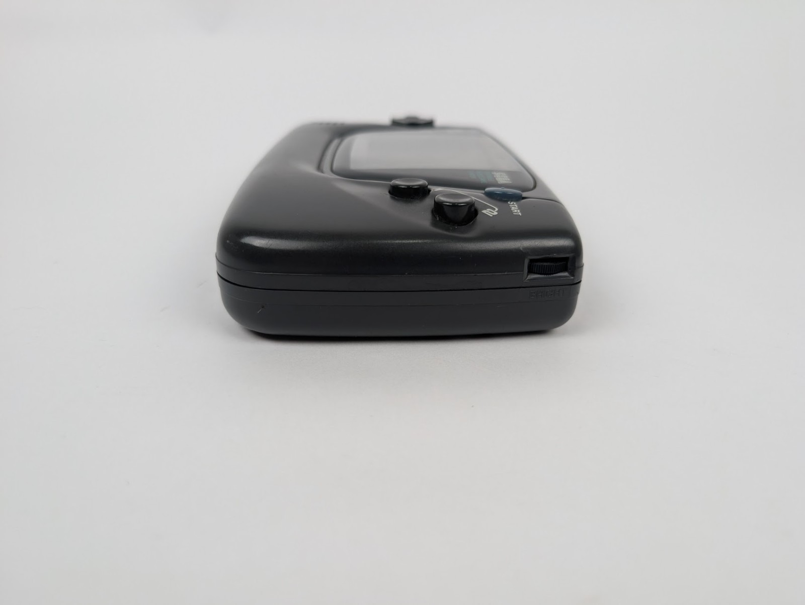 SEGA Game Gear Handheld System NOT WORKING – FOR PARTS See Details POWERS ON