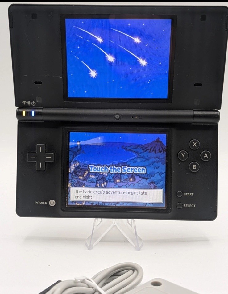 Nintendo DSi Black Console Bundle w/ Charger & 16GB SD Card