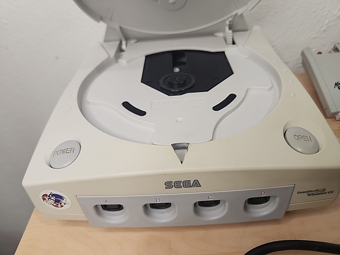 Sega Dreamcast White Console Working Lot 2 Controllers 2 VMU 2 Rumble VGA NTSC