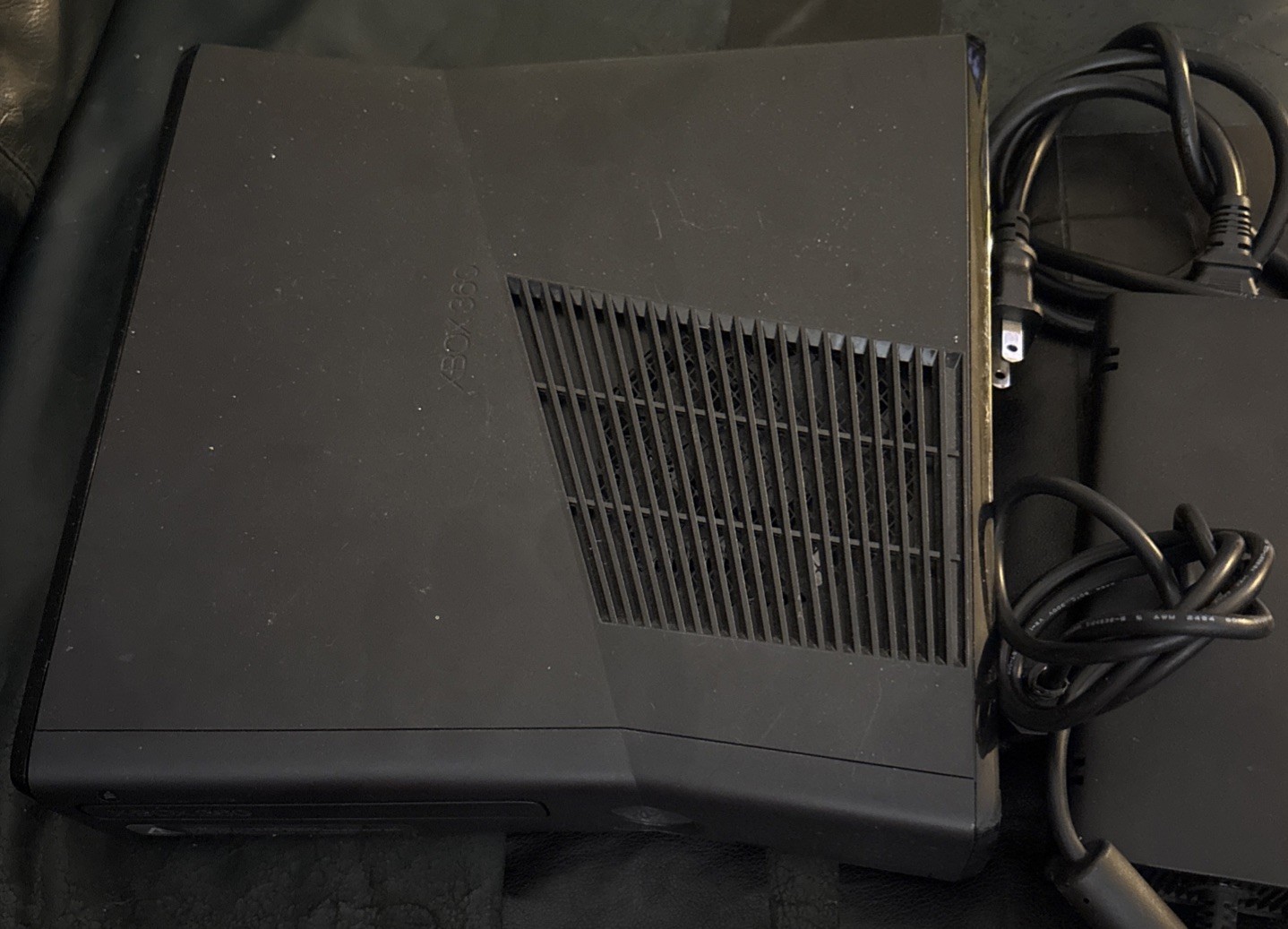 Microsoft Xbox 360 Console Model 1439 Black Untested For Parts or Repair As-is